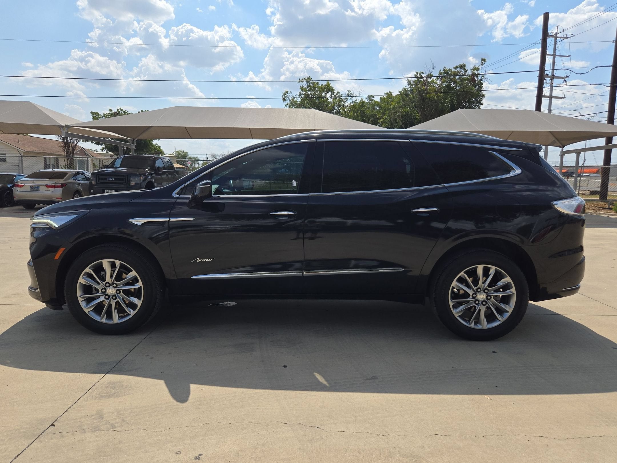 2022 Buick ENCLAVE AVENIR