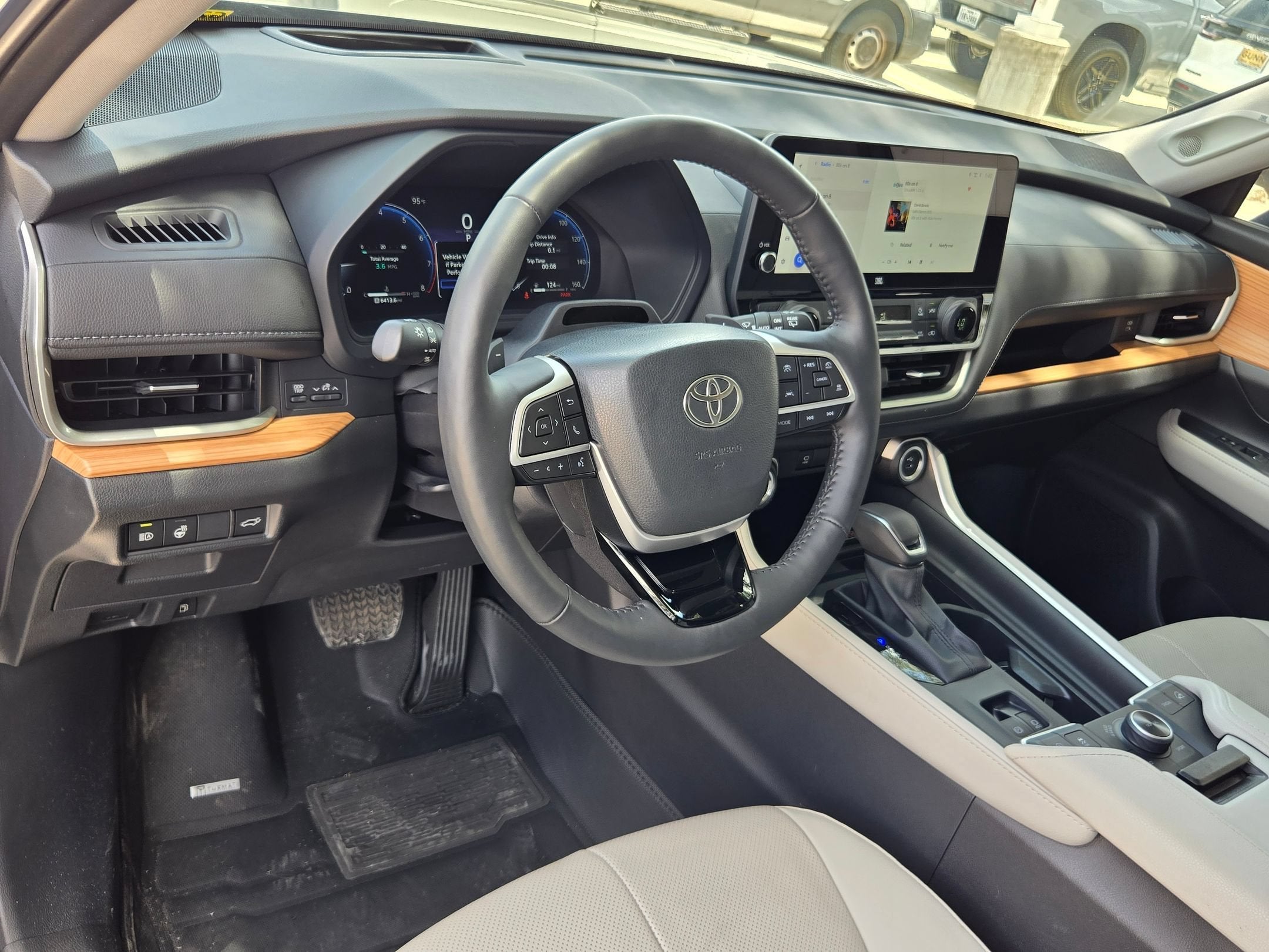 2025 Toyota GRAND HIGHLANDER PLATINUM
