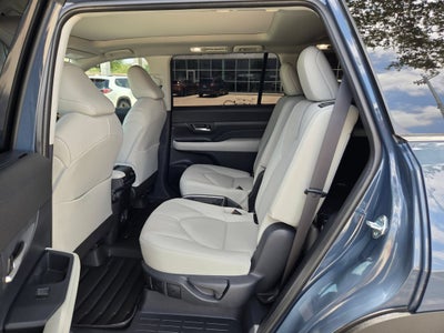 2025 Toyota GRAND HIGHLANDER PLATINUM