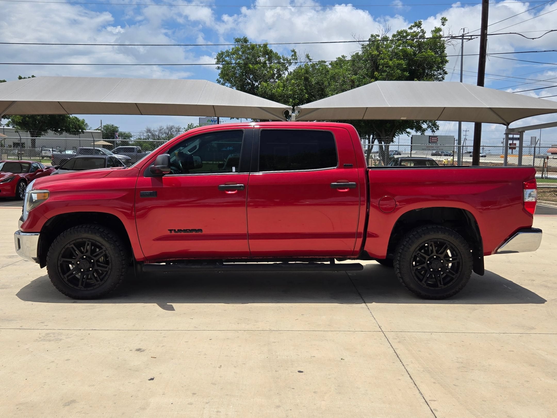 2020 Toyota TUNDRA SR5