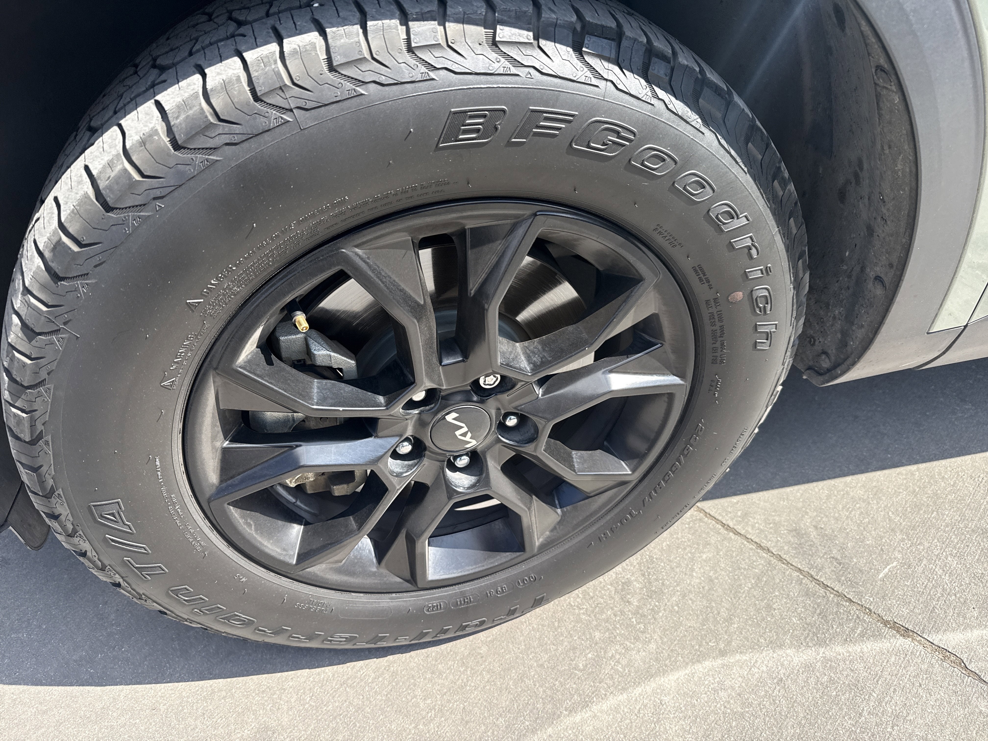 2023 Kia SPORTAGE X-PRO PRESTIGE