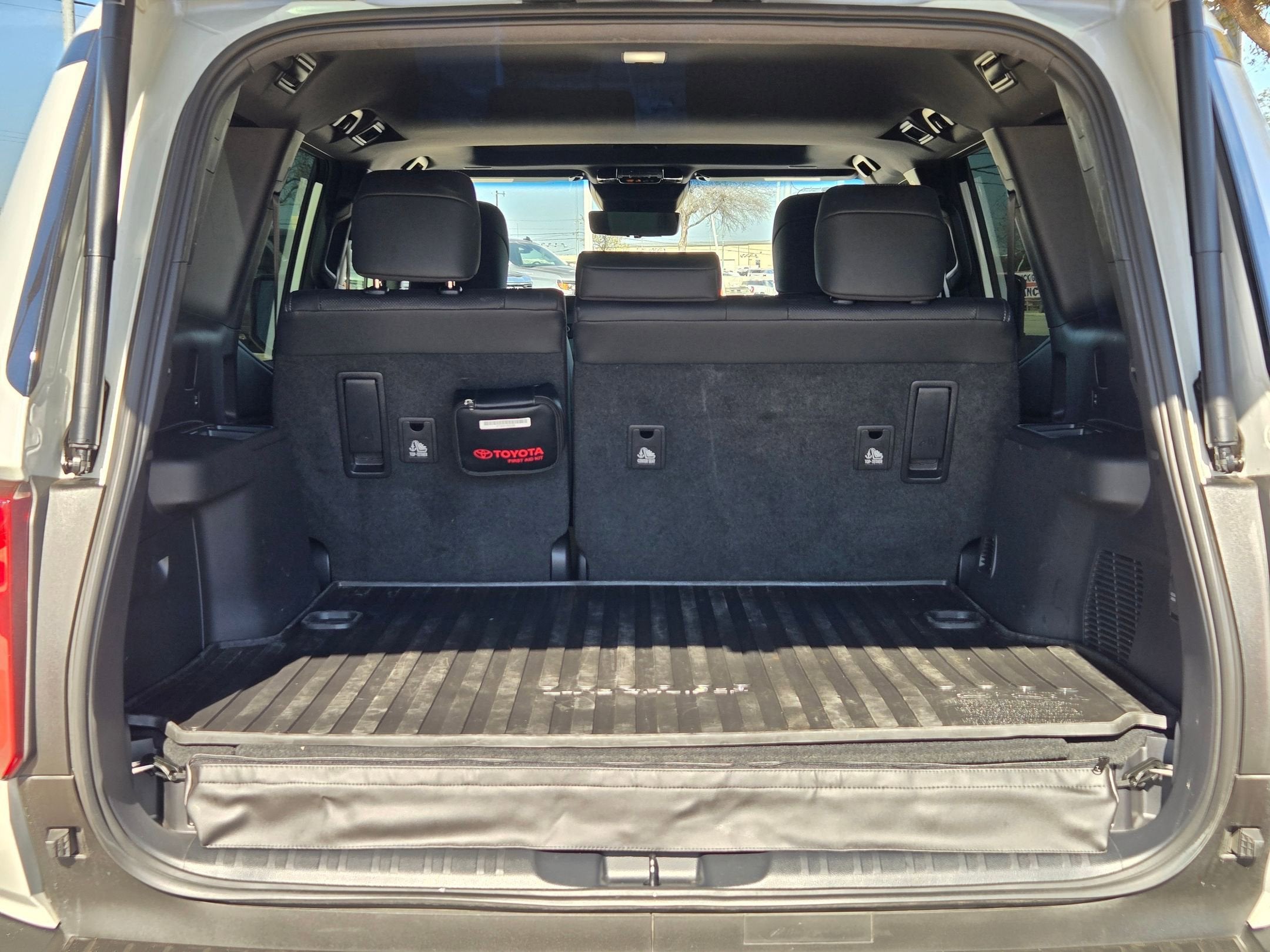 2024 Toyota LAND CRUISER TURBO HYBRID