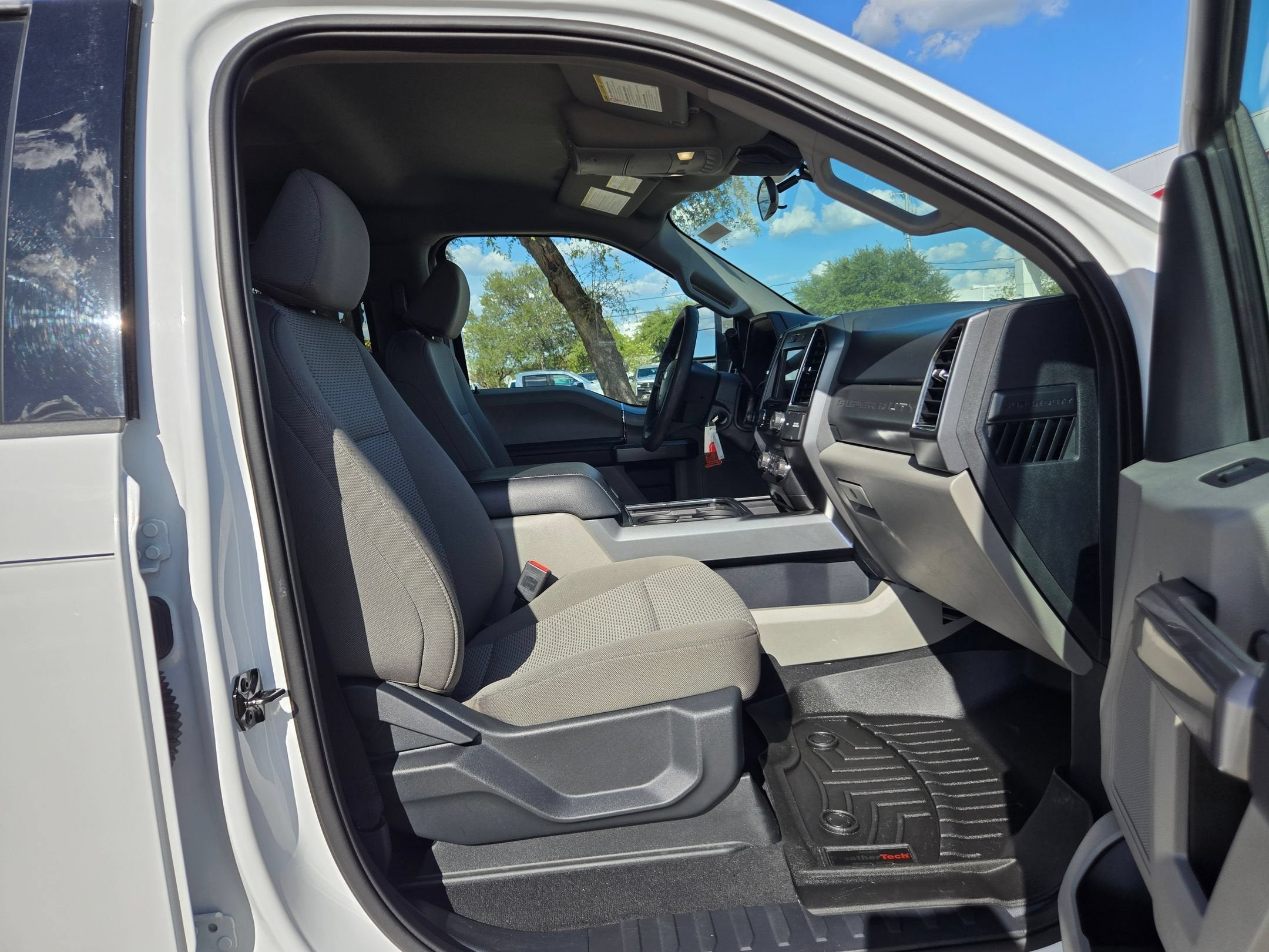 2022 Ford Super Duty F-250 SRW 4WD XLT
