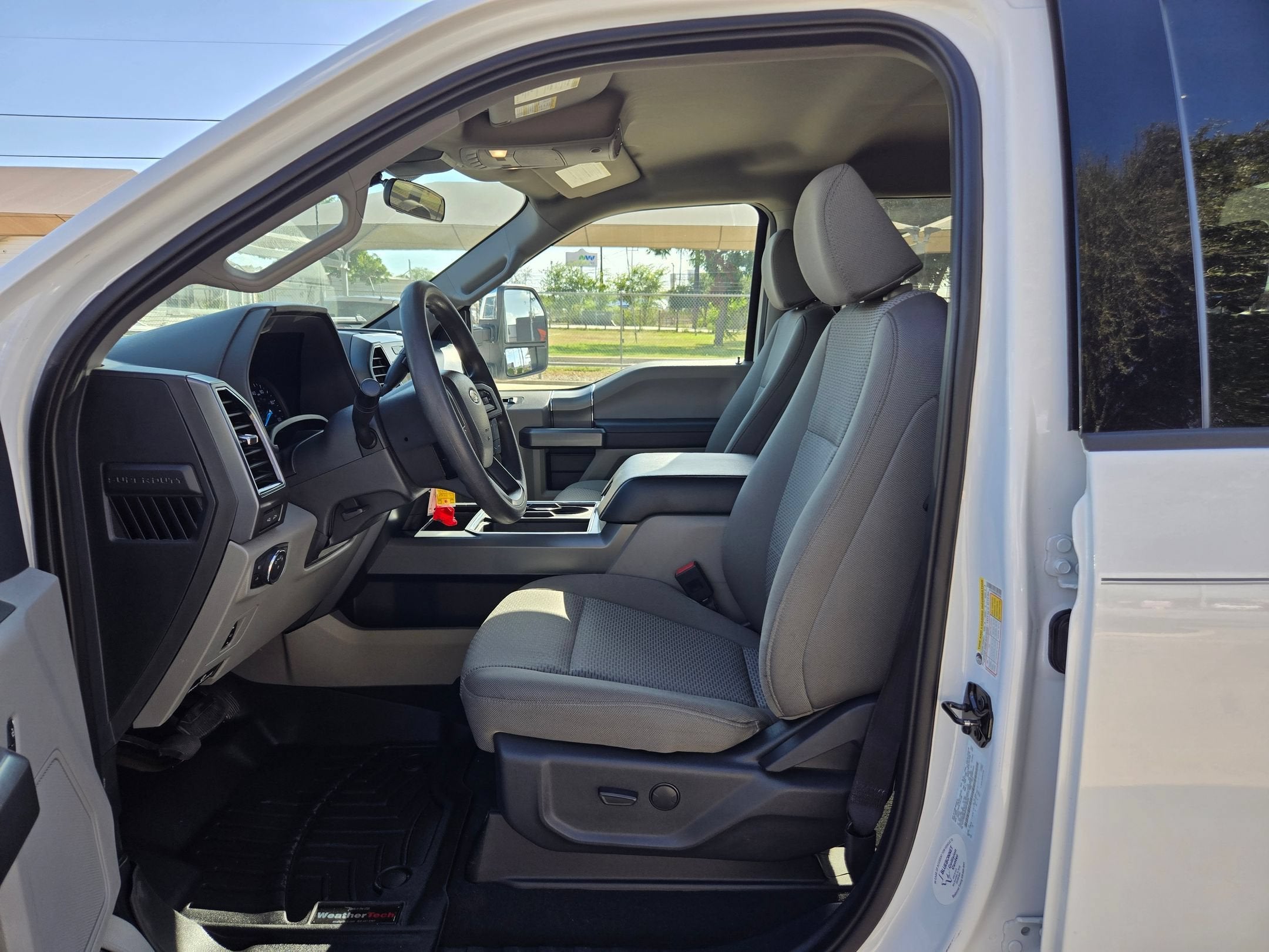 2022 Ford Super Duty F-250 SRW 4WD XLT