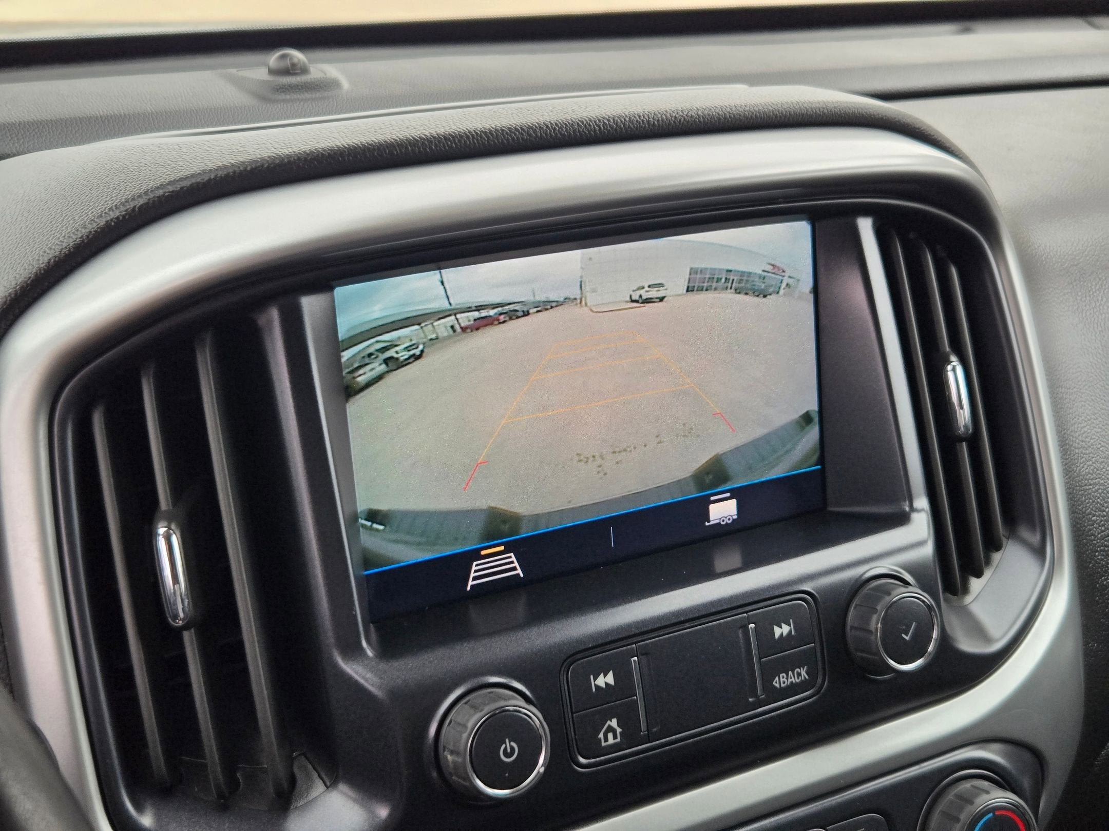 2022 Chevrolet Colorado 2WD LT