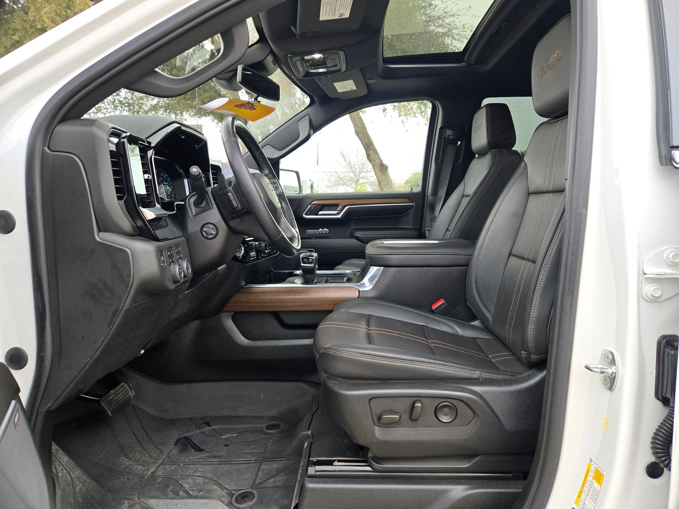 2022 Chevrolet Silverado 1500 High Country