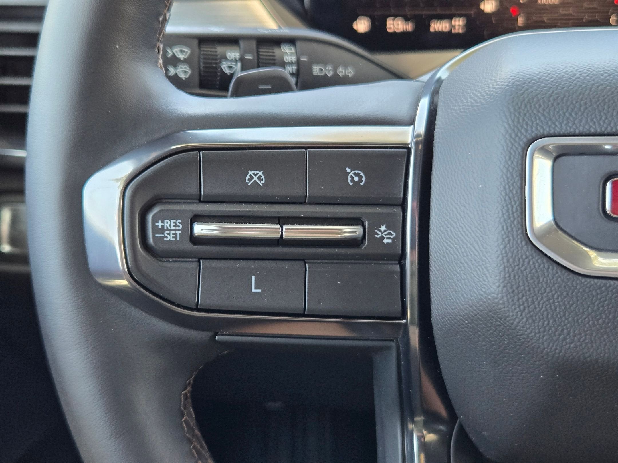 2024 GMC Acadia AWD AT4