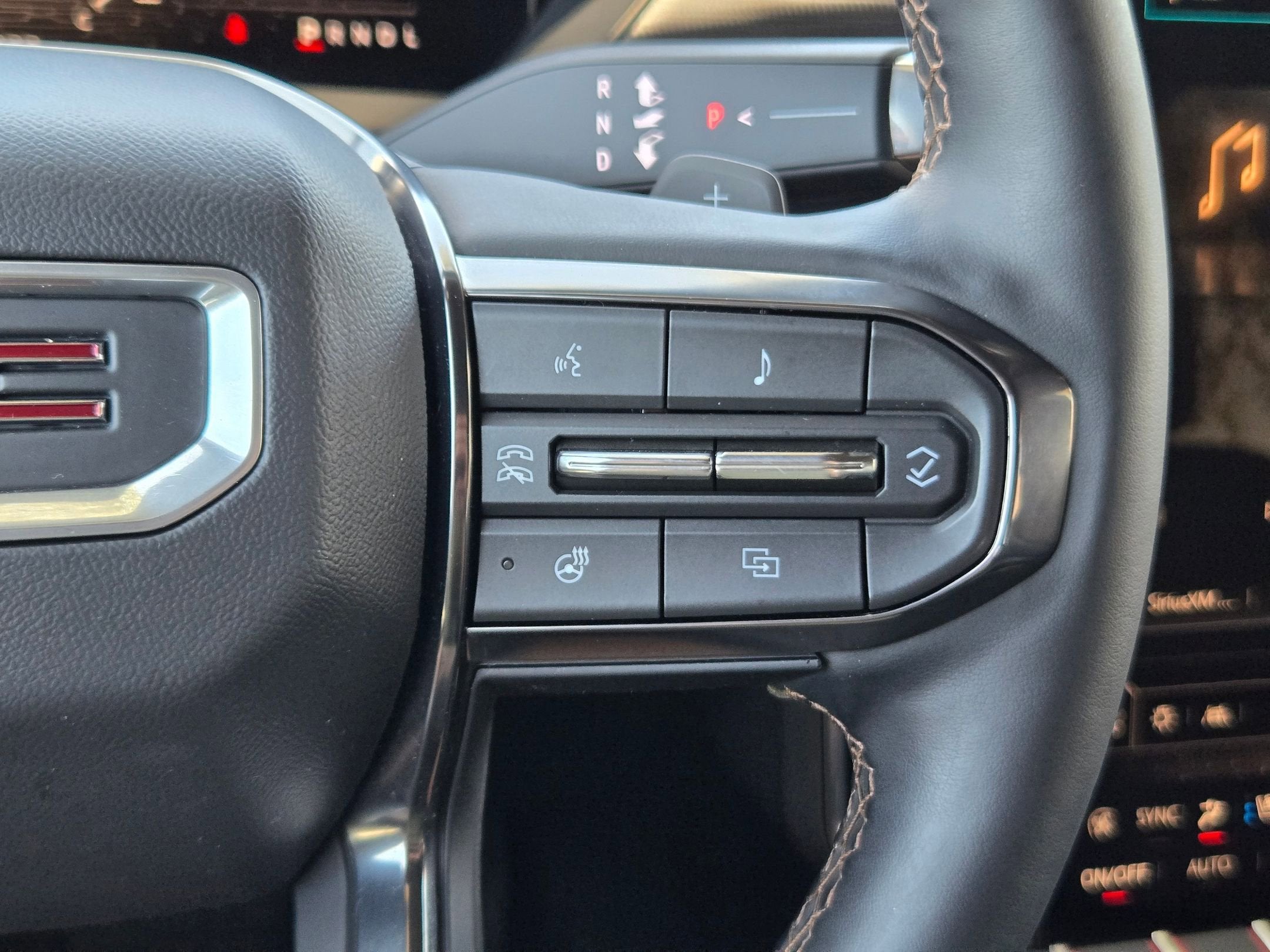 2024 GMC Acadia AWD AT4