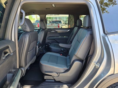 2024 GMC Acadia AWD AT4