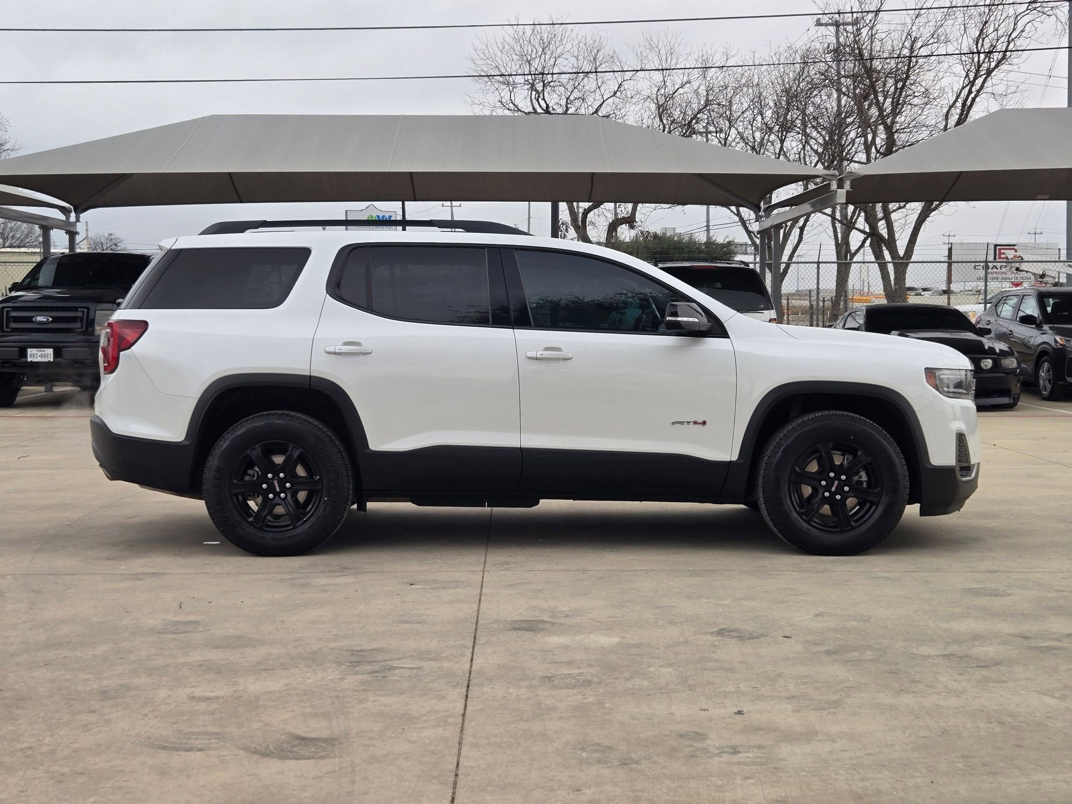 2021 GMC Acadia AT4