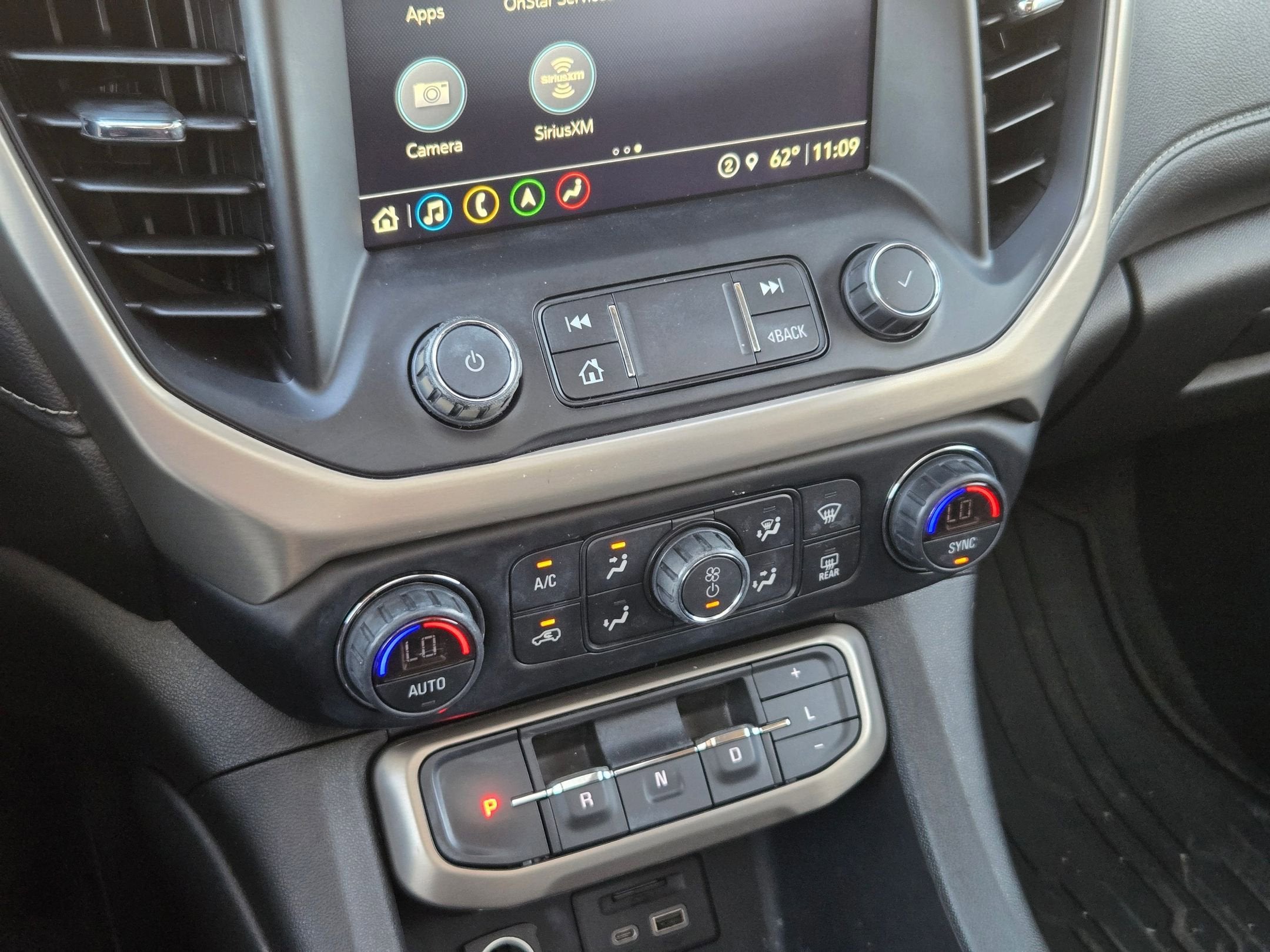 2021 GMC Acadia Denali