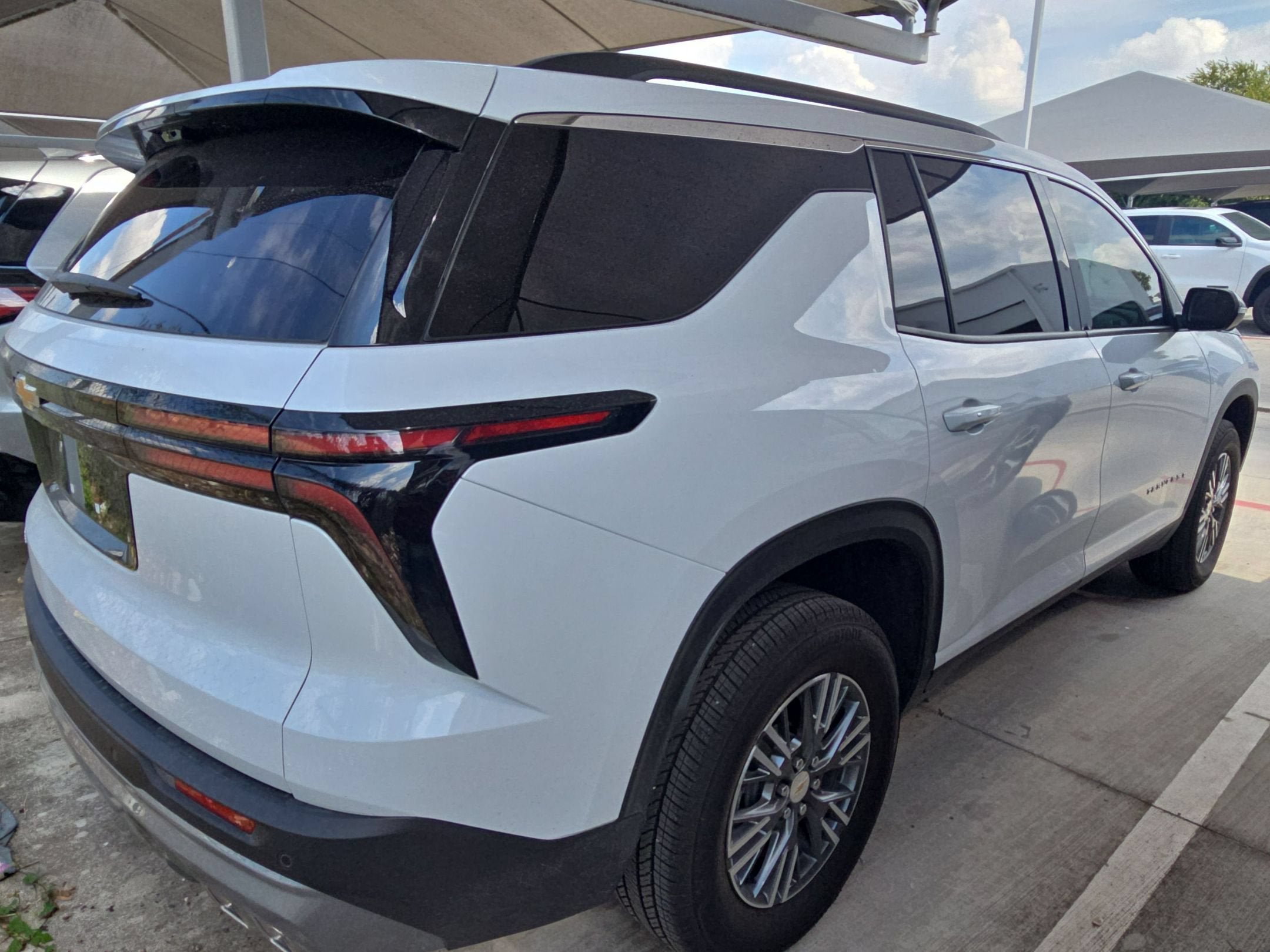 2026 Chevrolet Traverse FWD LT