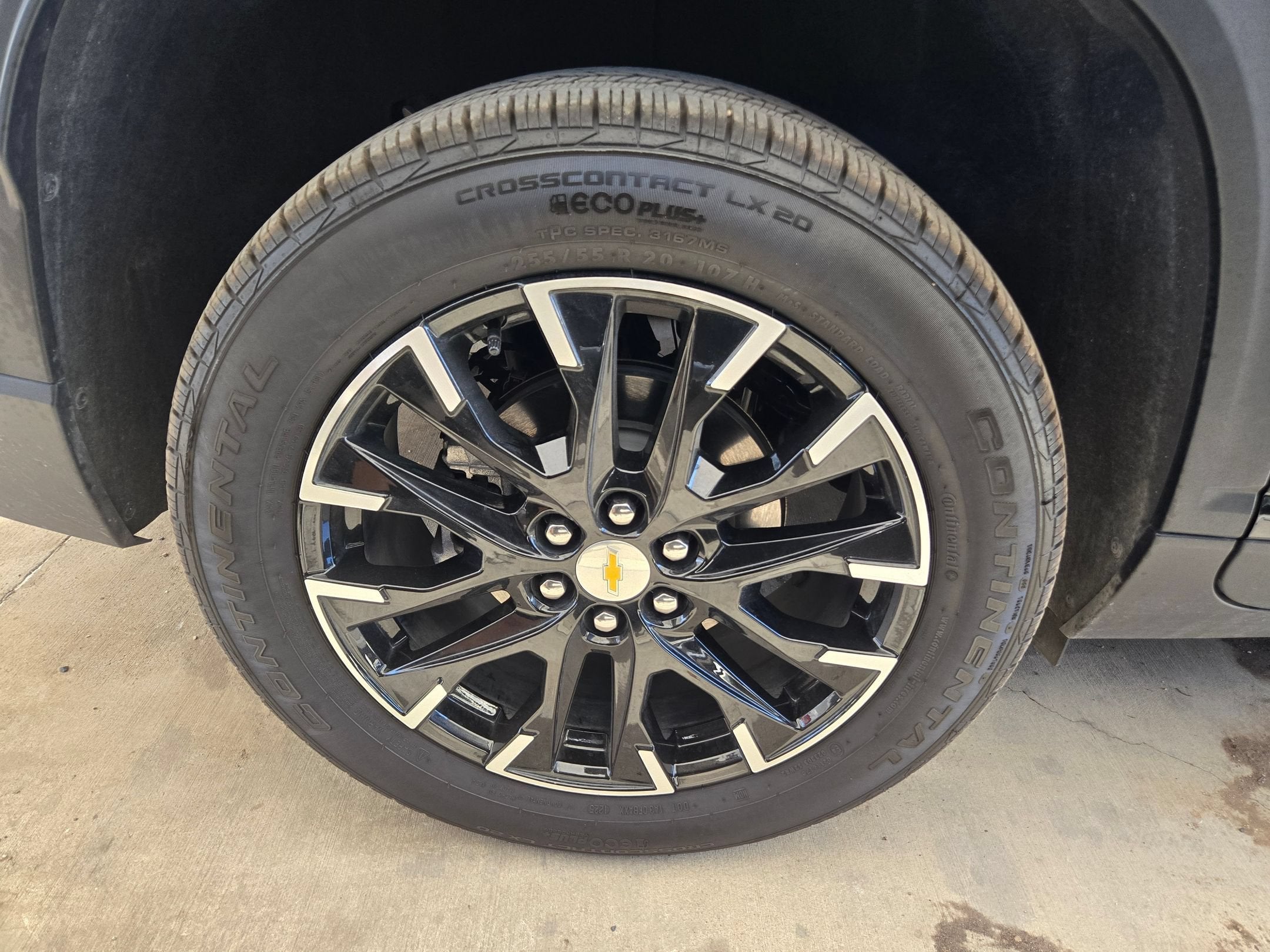 2025 Chevrolet Traverse FWD LT