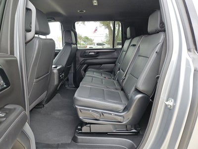 2025 Chevrolet Suburban LT