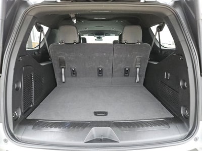 2025 Chevrolet Suburban LT