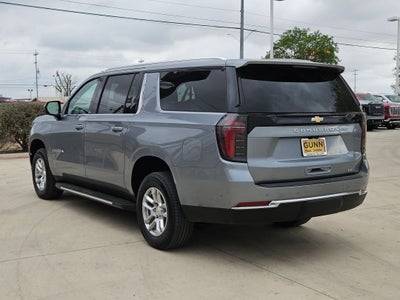 2025 Chevrolet Suburban LT