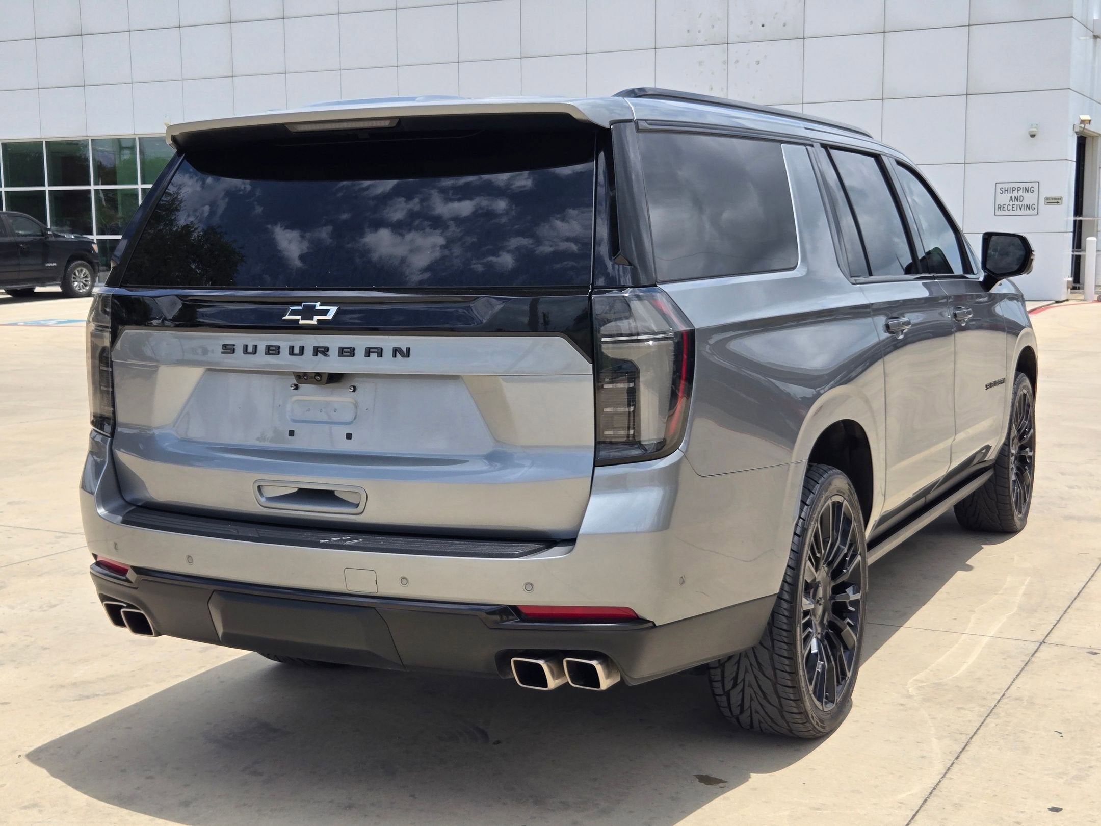2025 Chevrolet Suburban High Country