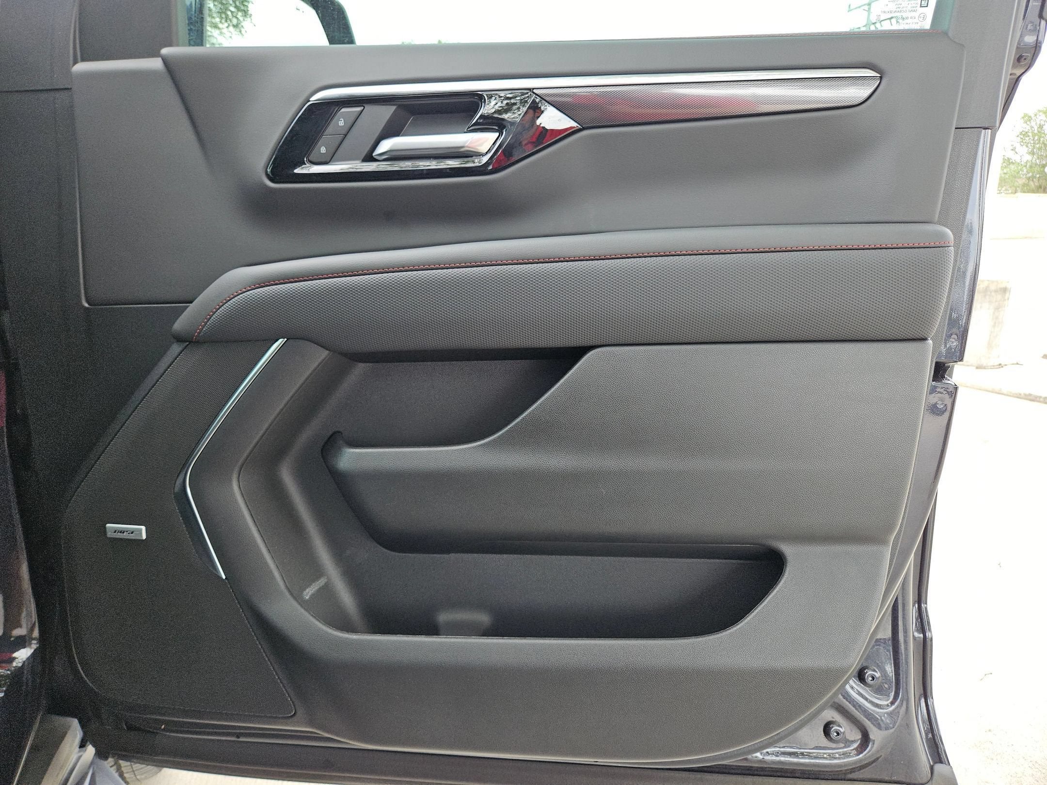 2025 Chevrolet Tahoe RST