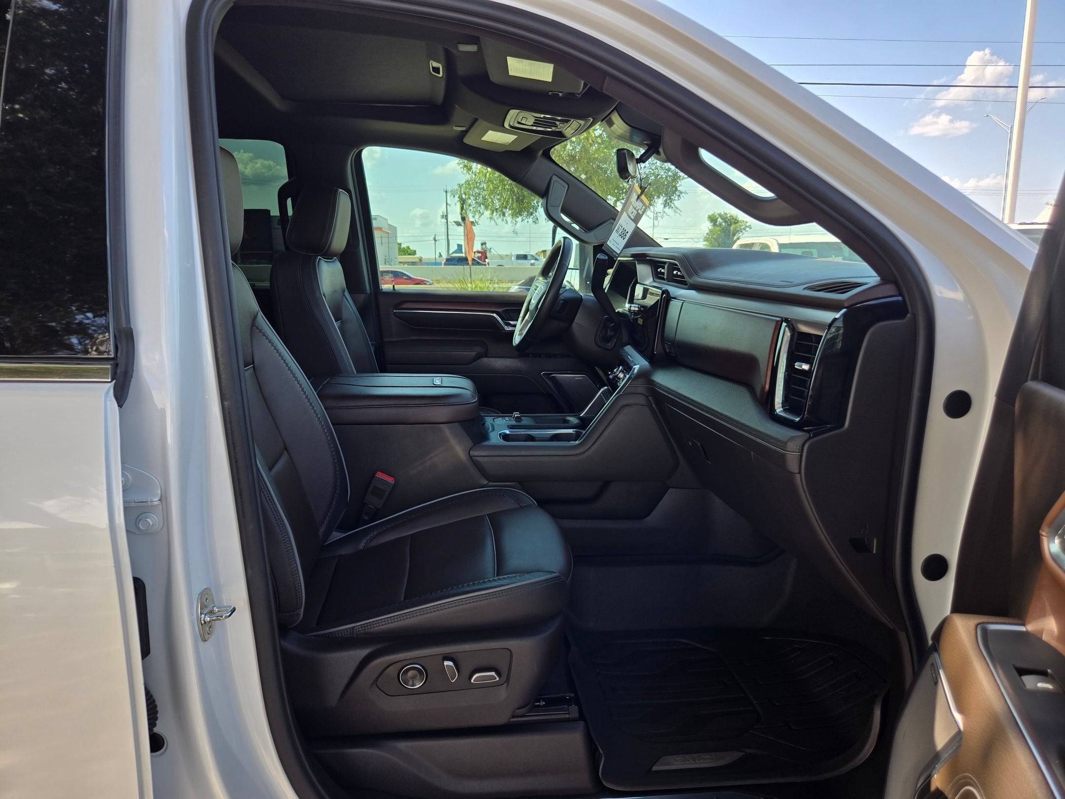 2024 GMC Sierra 3500HD Denali