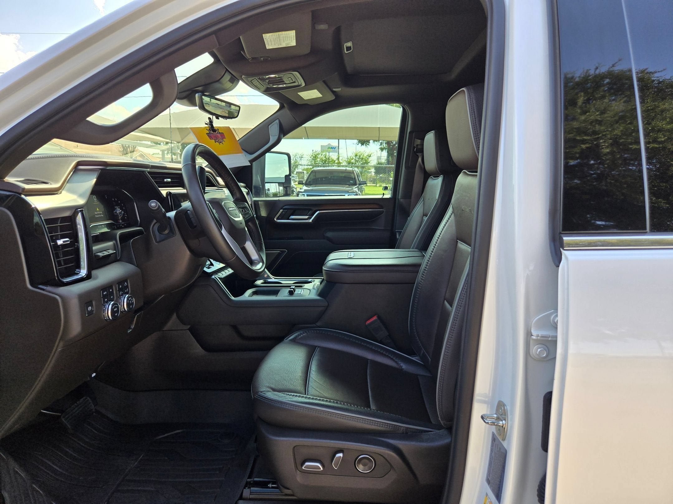 2024 GMC Sierra 3500HD Denali