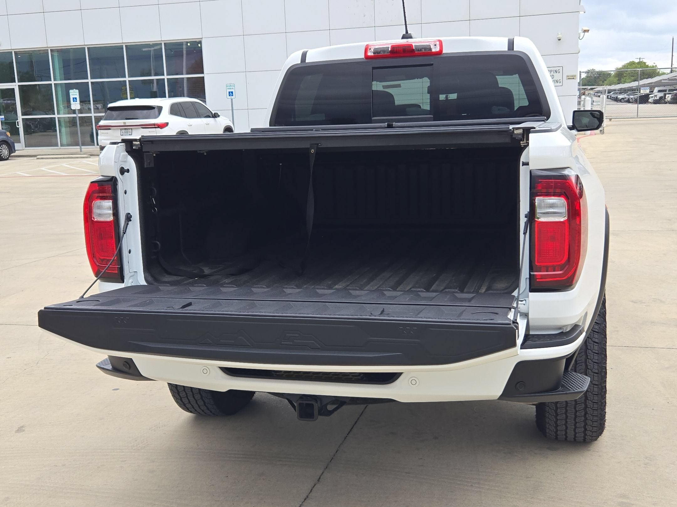 2025 GMC Canyon 4WD AT4