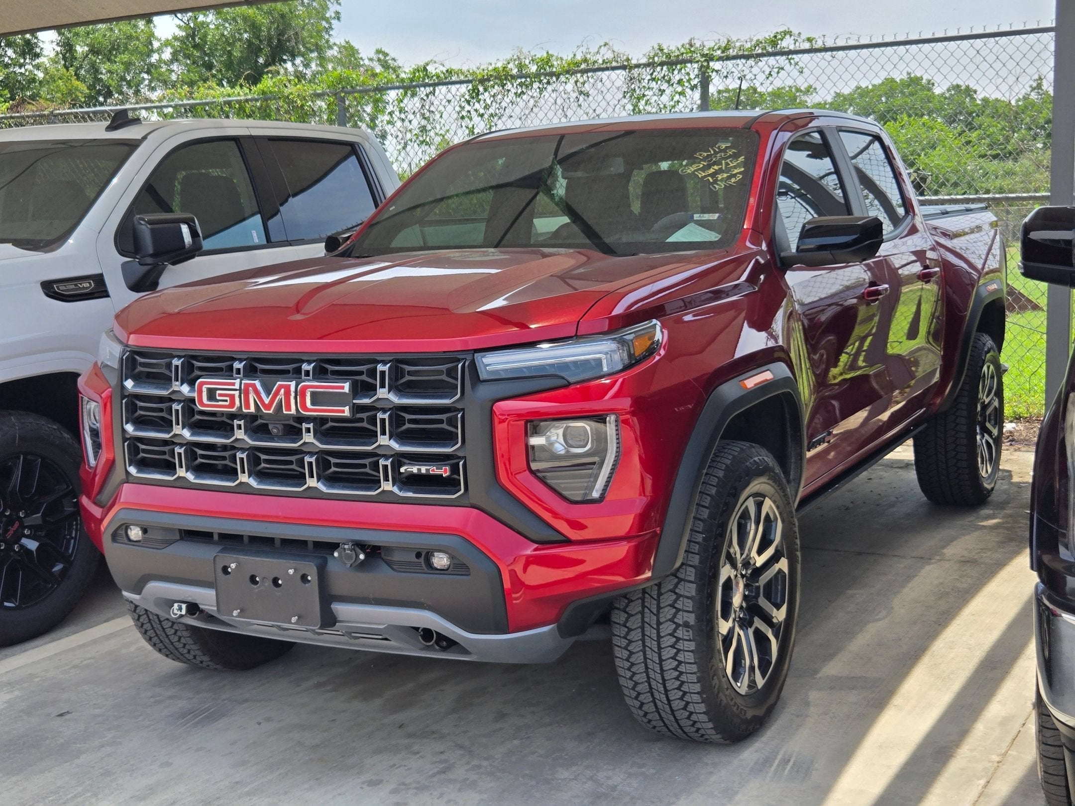 2024 GMC Canyon 4WD AT4