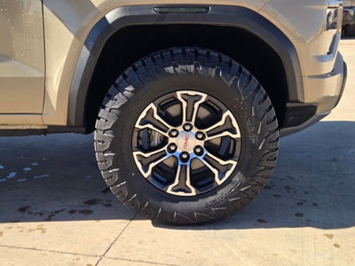 2024 GMC Canyon 4WD AT4