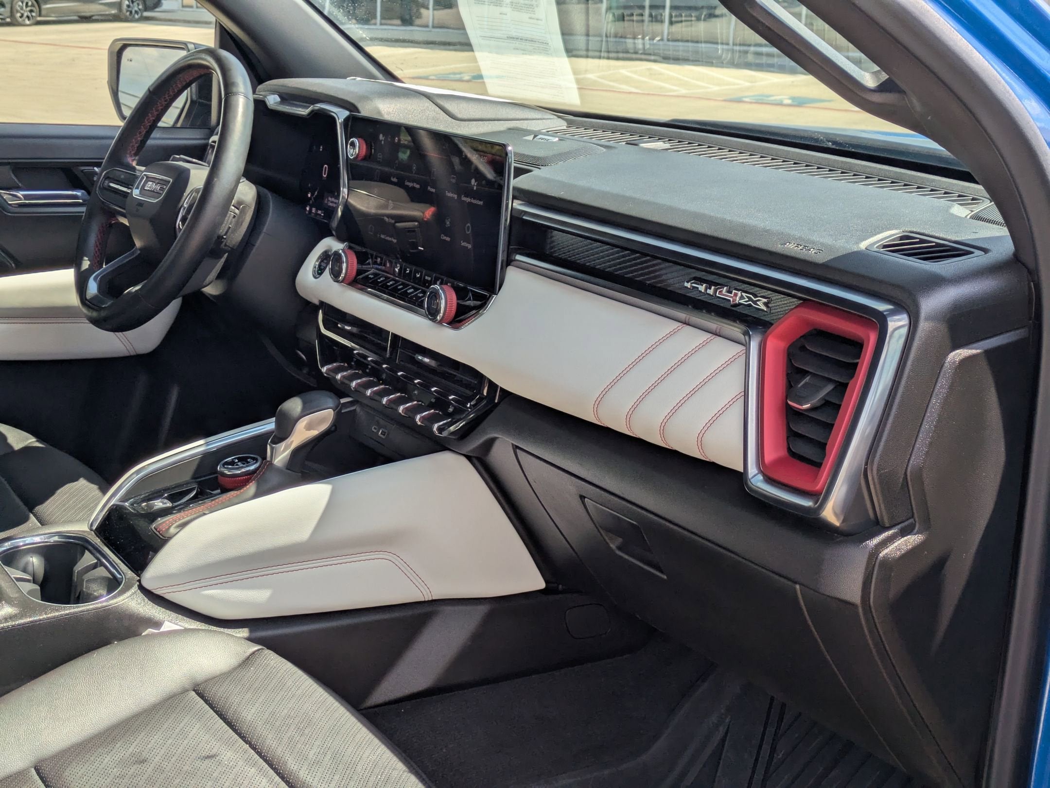 2023 GMC Canyon 4WD AT4X