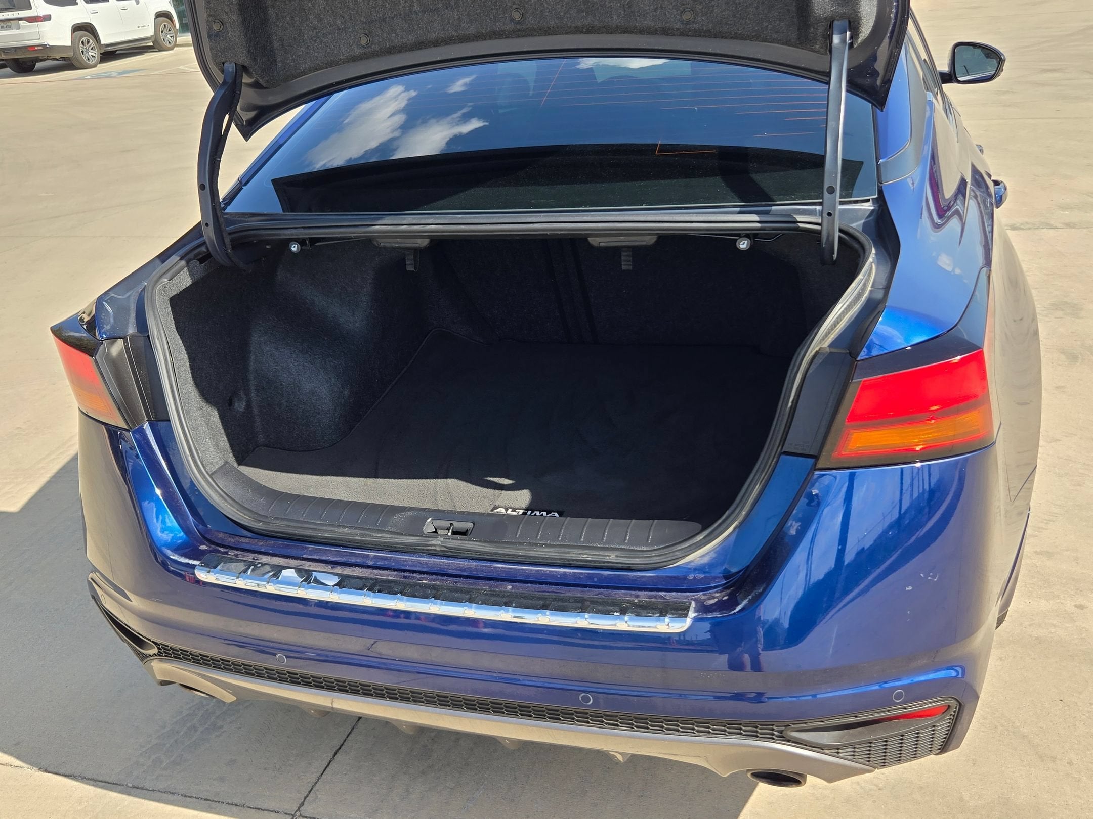 2020 Nissan Altima 2.5 SR