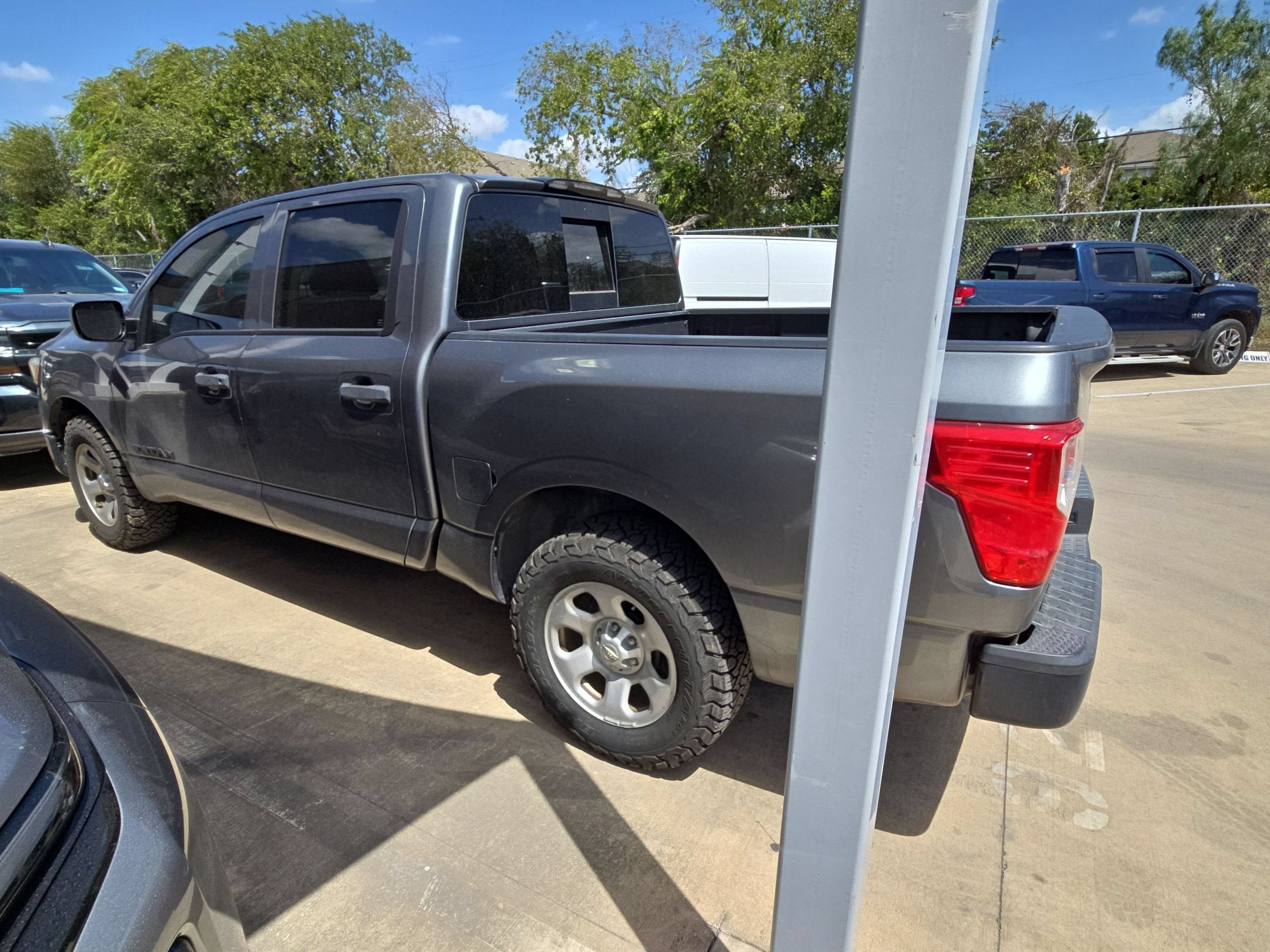 2017 Nissan Titan S