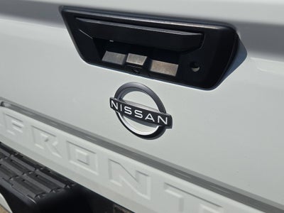 2025 Nissan Frontier SV