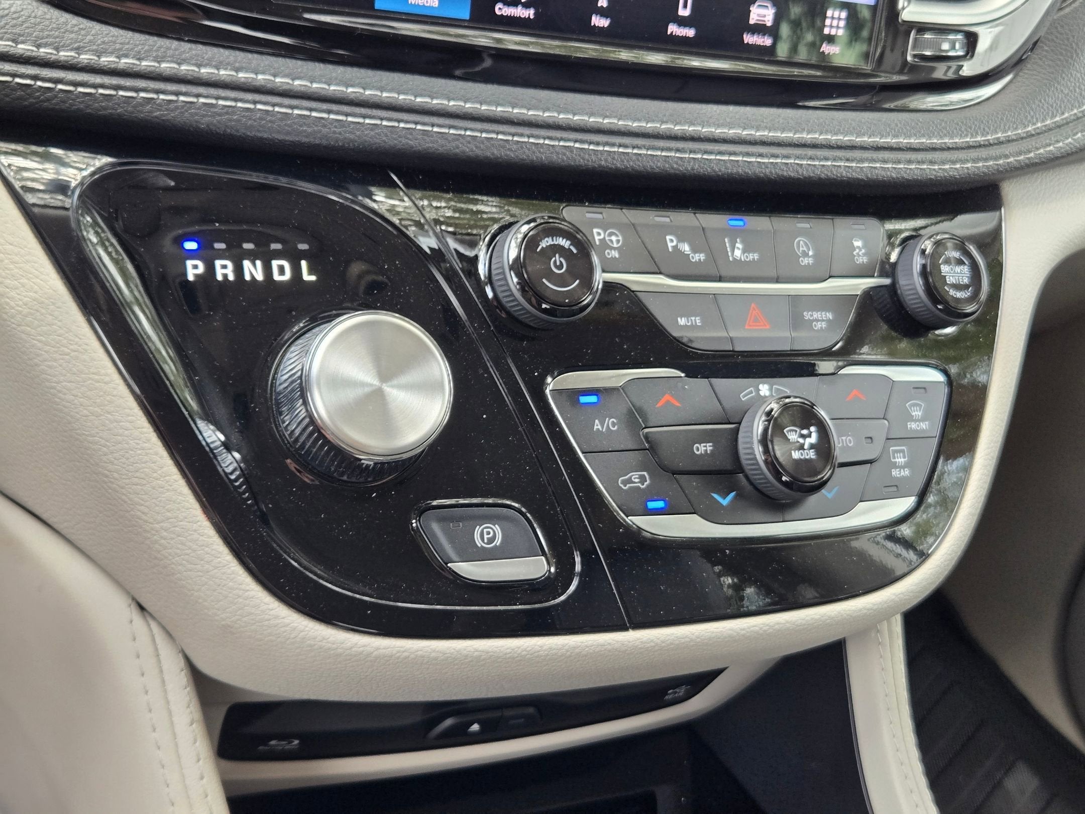 2024 Chrysler Pacifica Limited