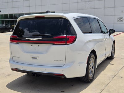2024 Chrysler Pacifica Limited