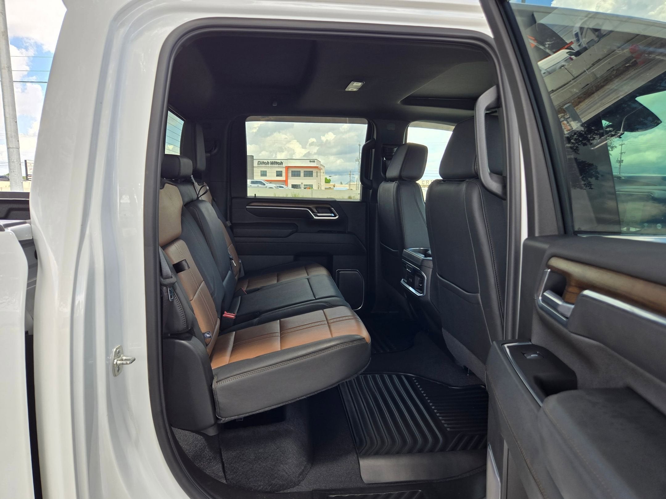 2025 Chevrolet Silverado 3500HD High Country