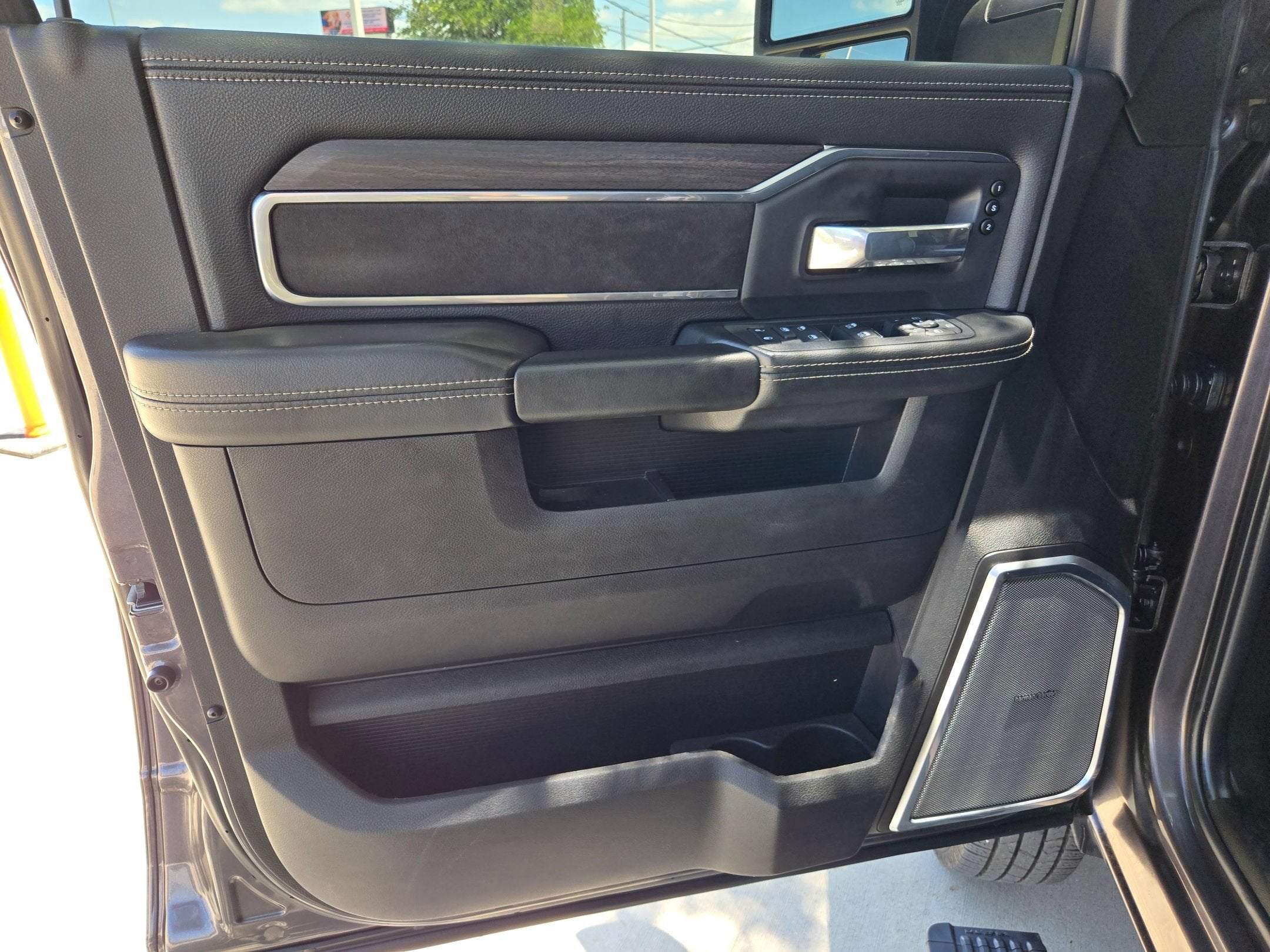 2025 RAM 3500 Laramie