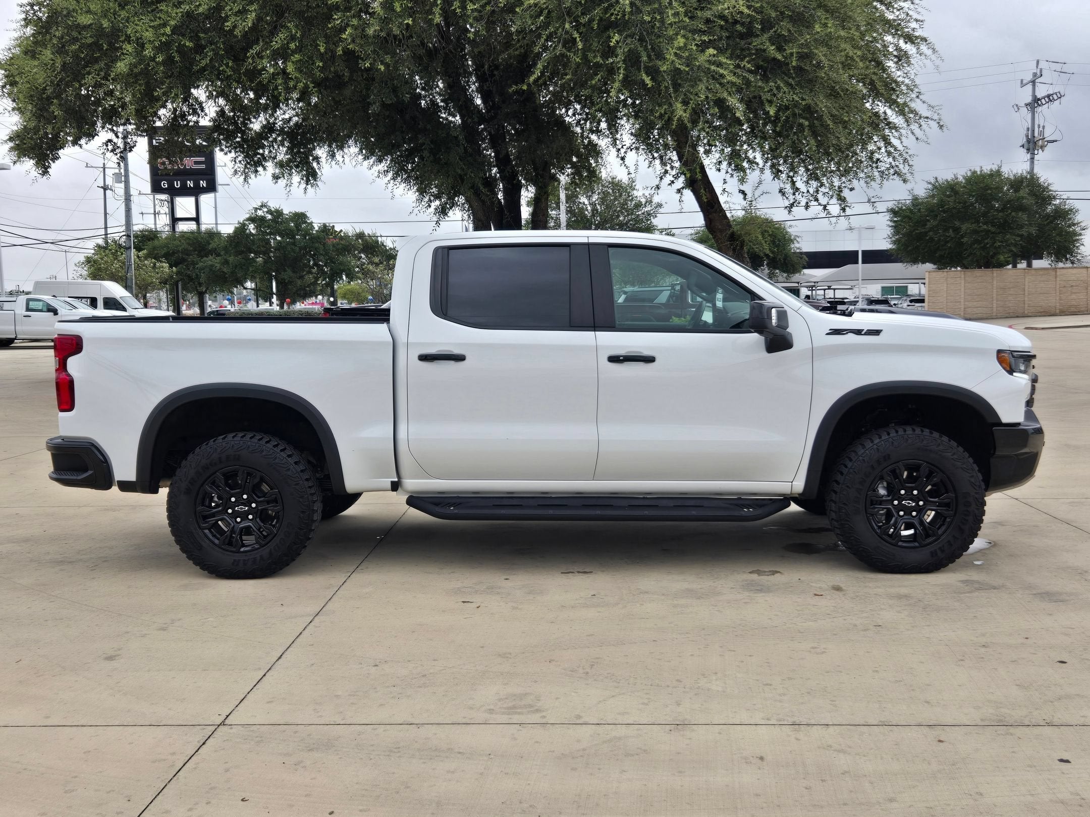 2025 Chevrolet Silverado 1500 ZR2