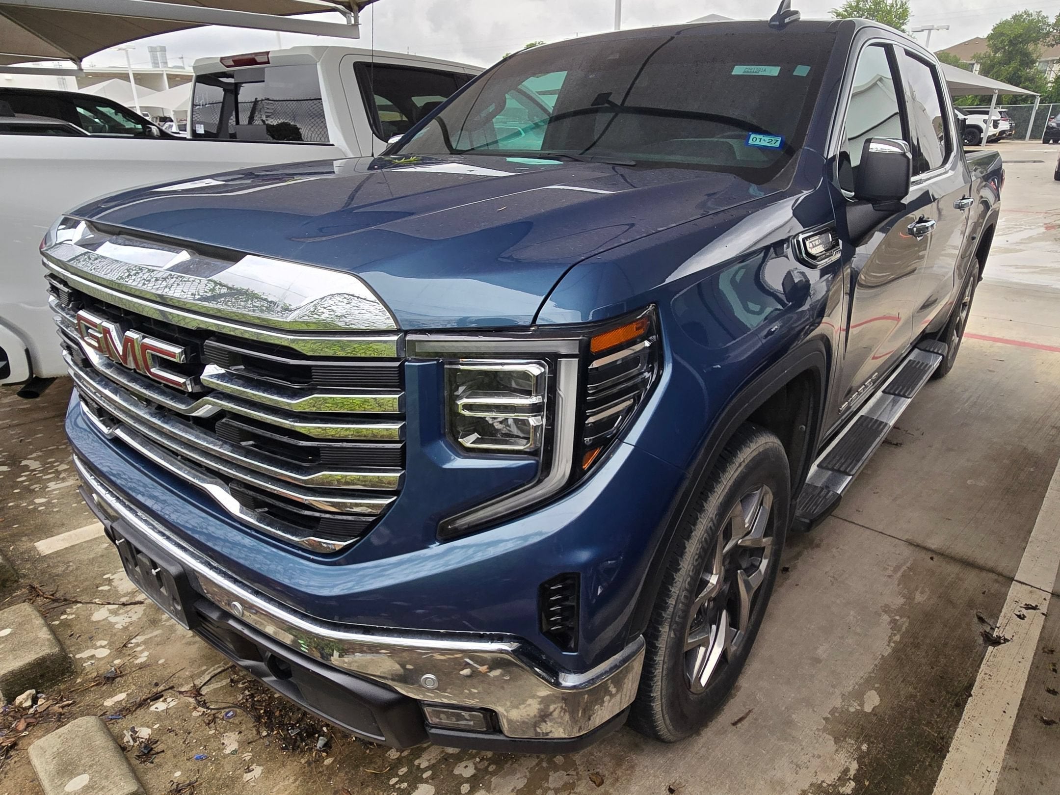 2024 GMC Sierra 1500 SLT