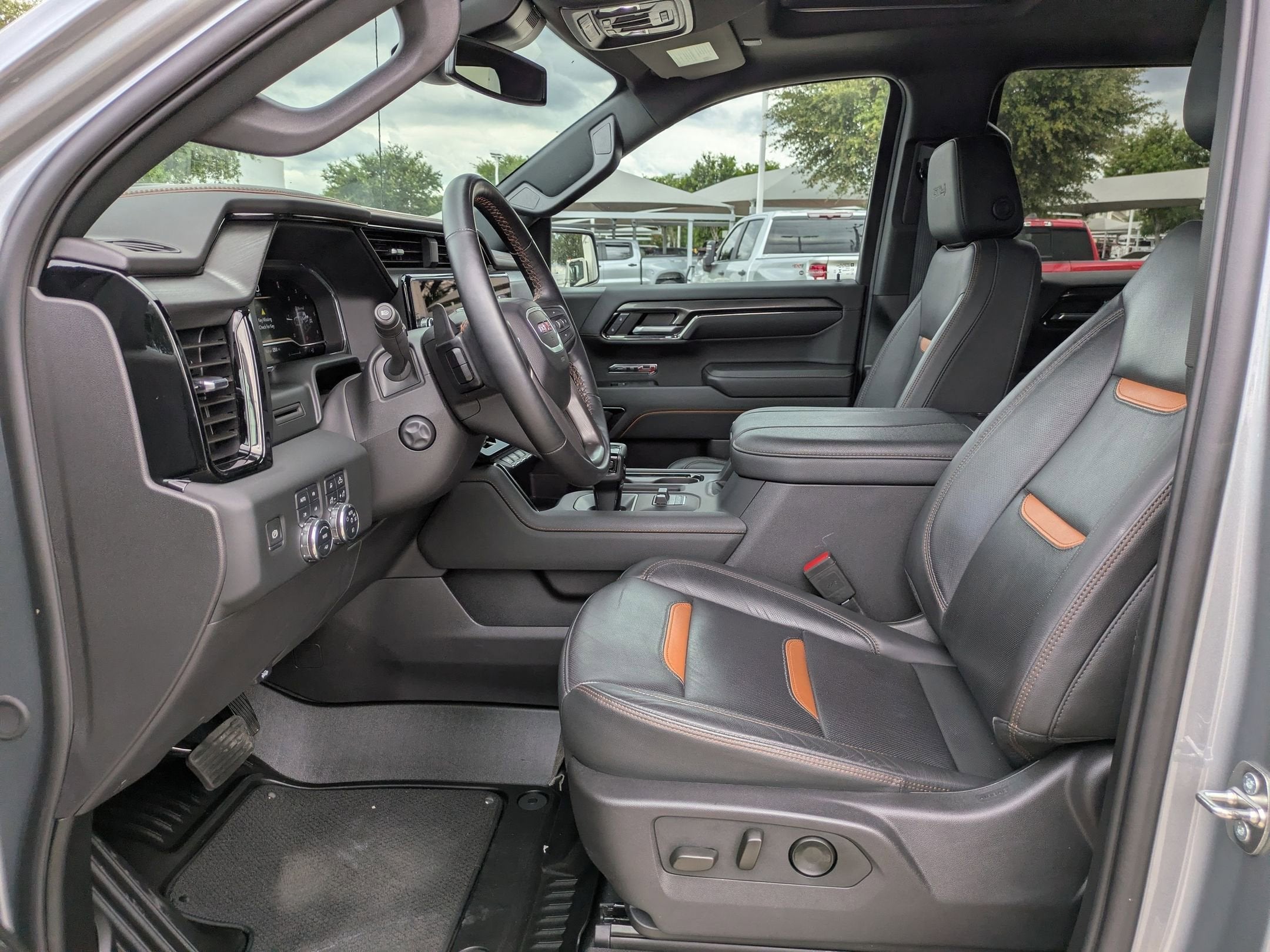 2024 GMC Sierra 1500 AT4
