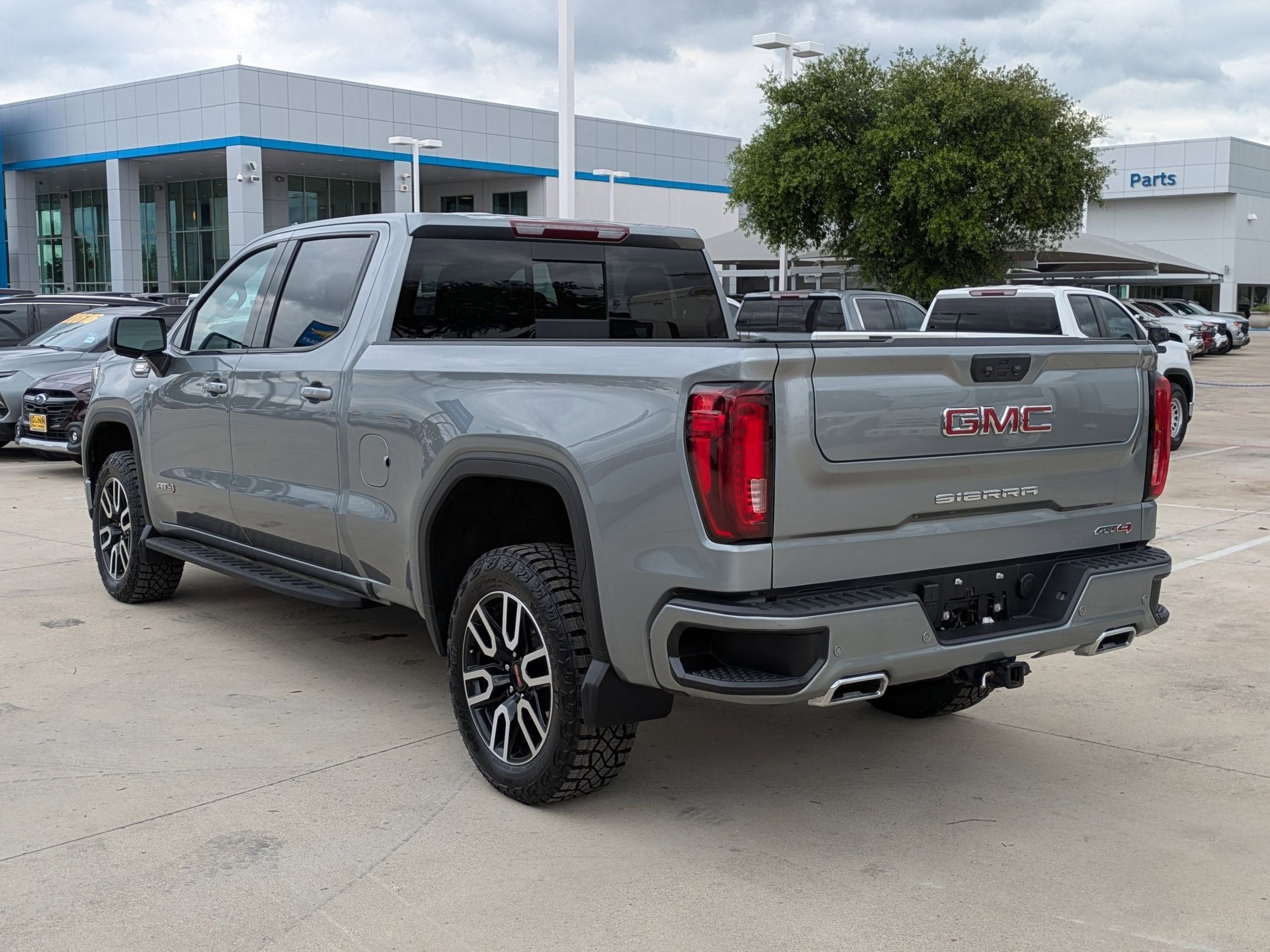 2024 GMC Sierra 1500 AT4