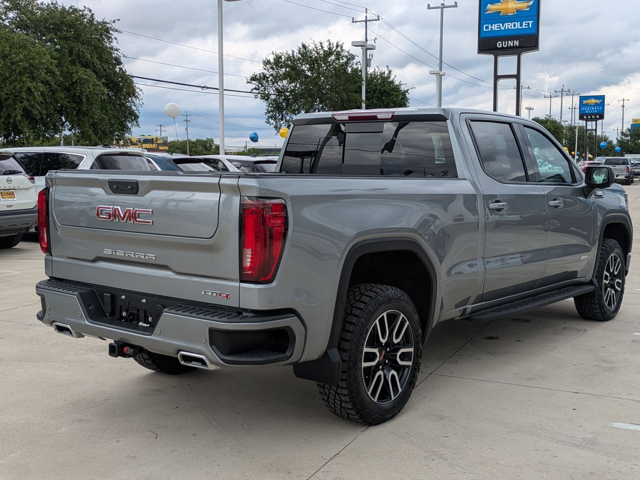 2024 GMC Sierra 1500 AT4