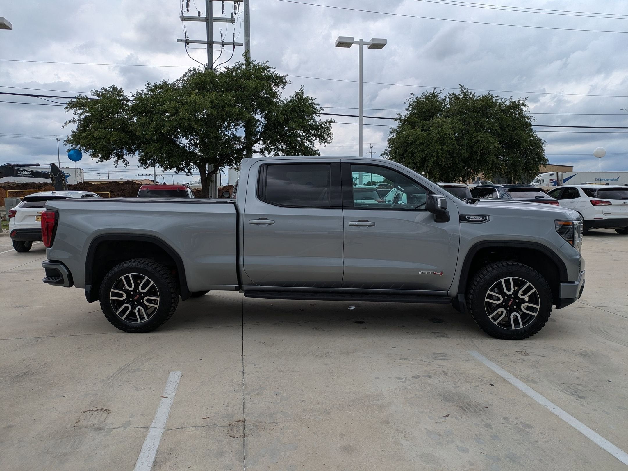 2024 GMC Sierra 1500 AT4