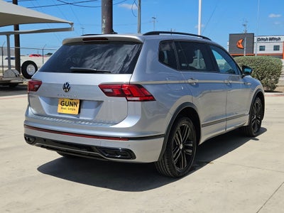 2022 Volkswagen Tiguan SE R-Line Black