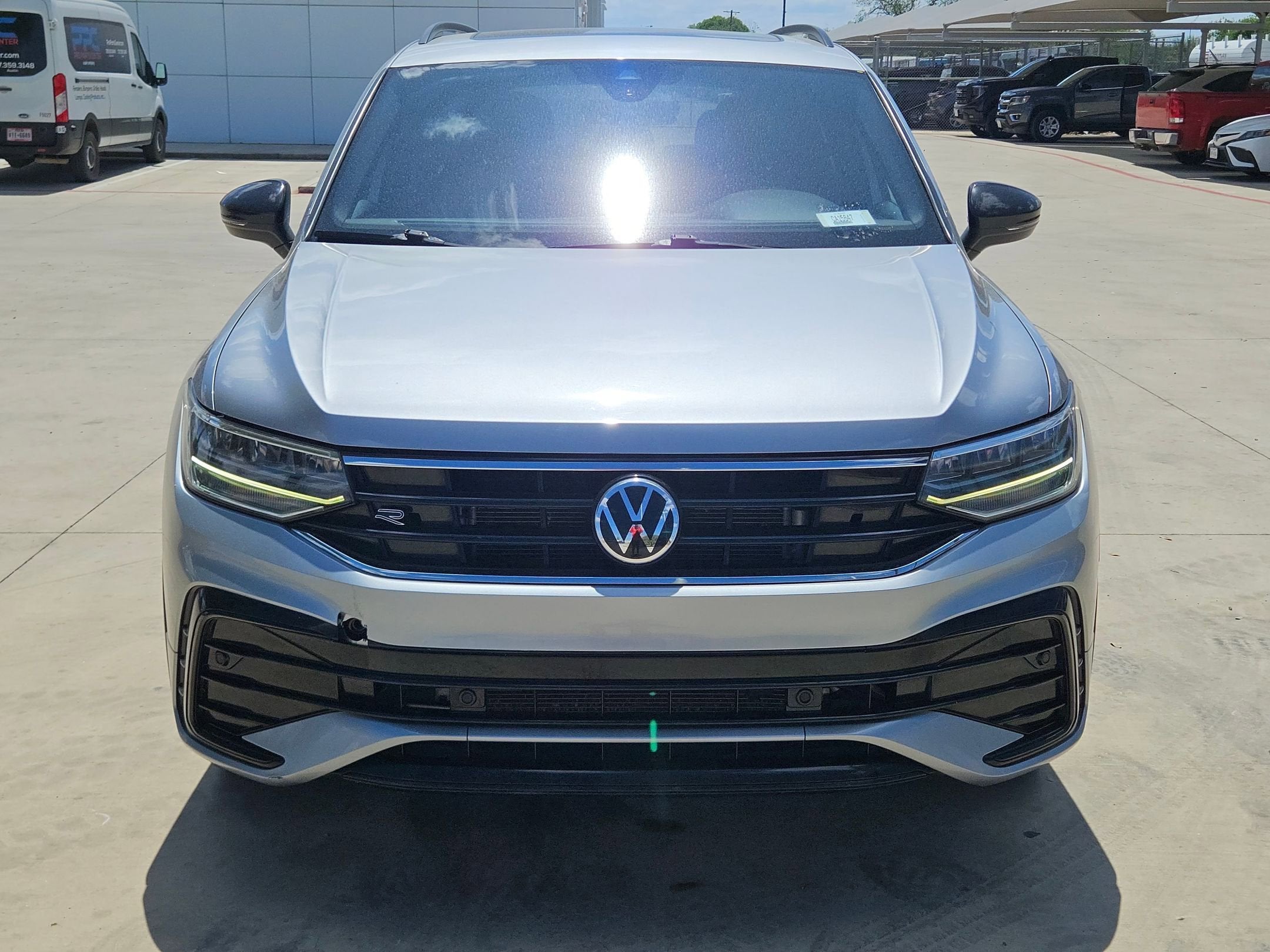 2022 Volkswagen Tiguan SE R-Line Black