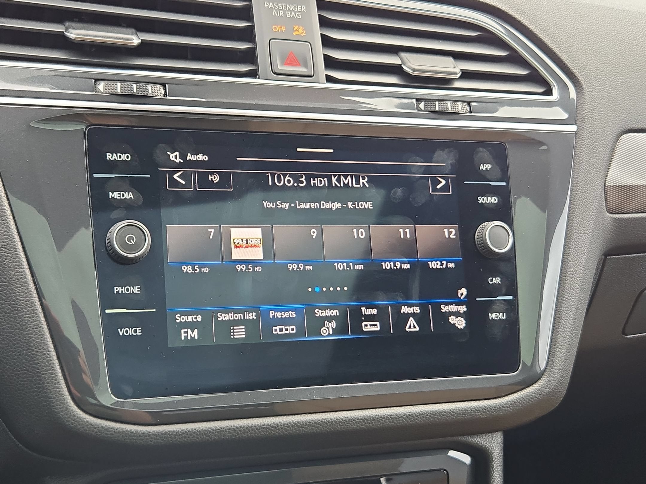 2022 Volkswagen Tiguan SE R-Line Black