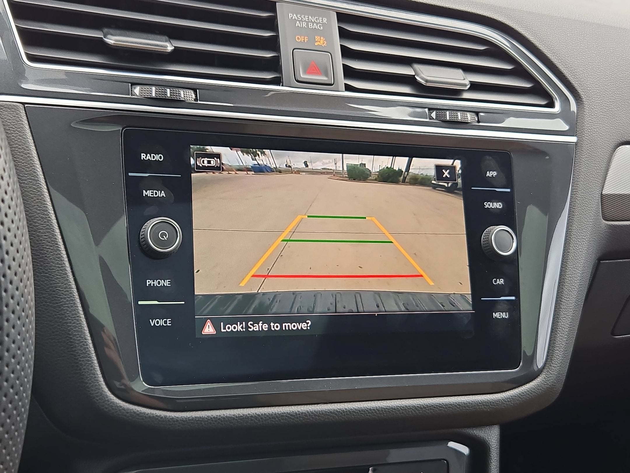 2022 Volkswagen Tiguan SE R-Line Black