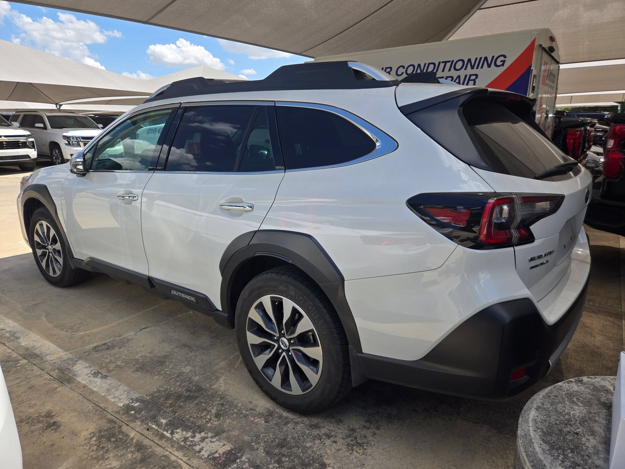 2023 Subaru Outback Touring XT