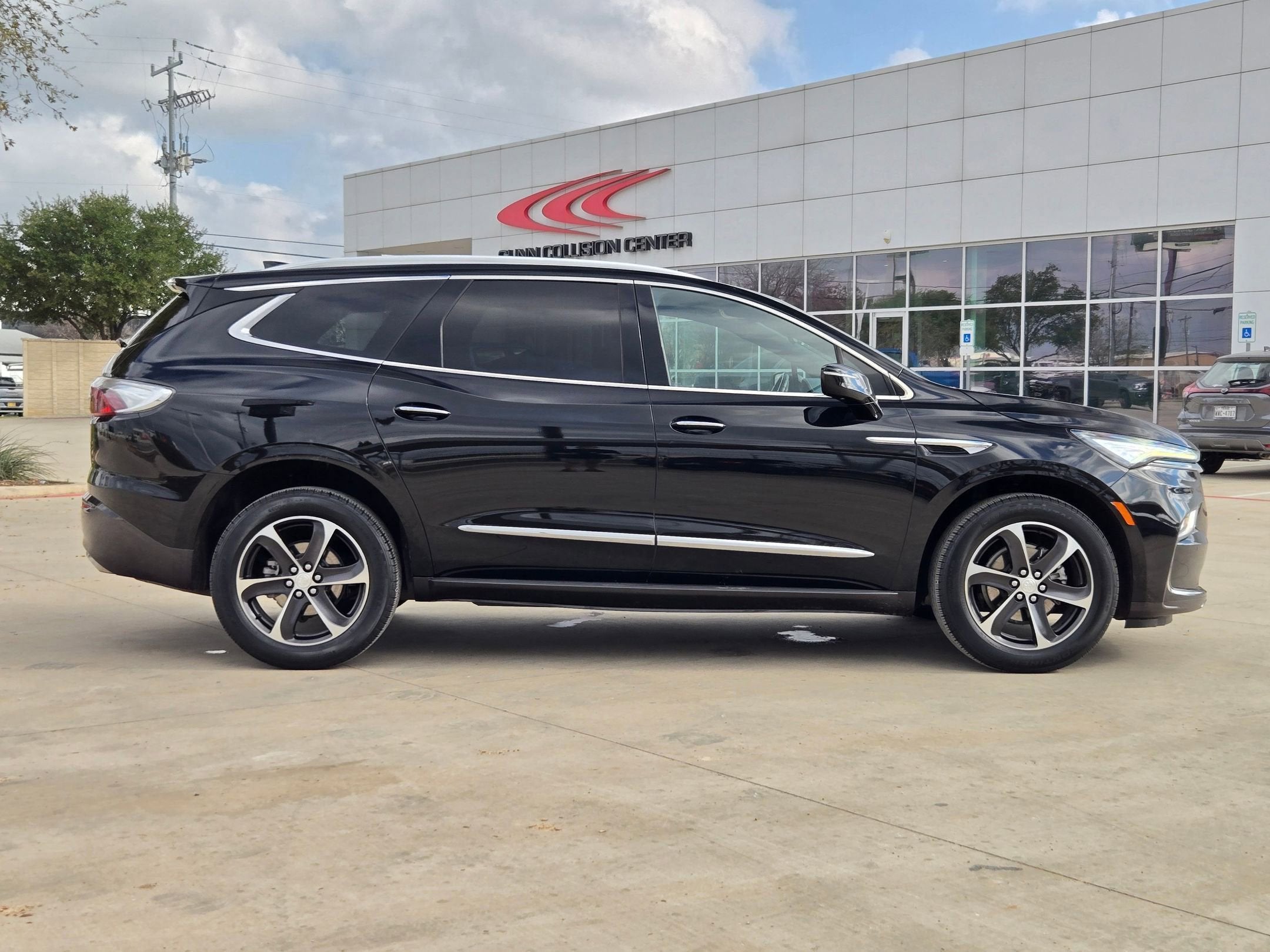 2023 Buick Enclave Premium