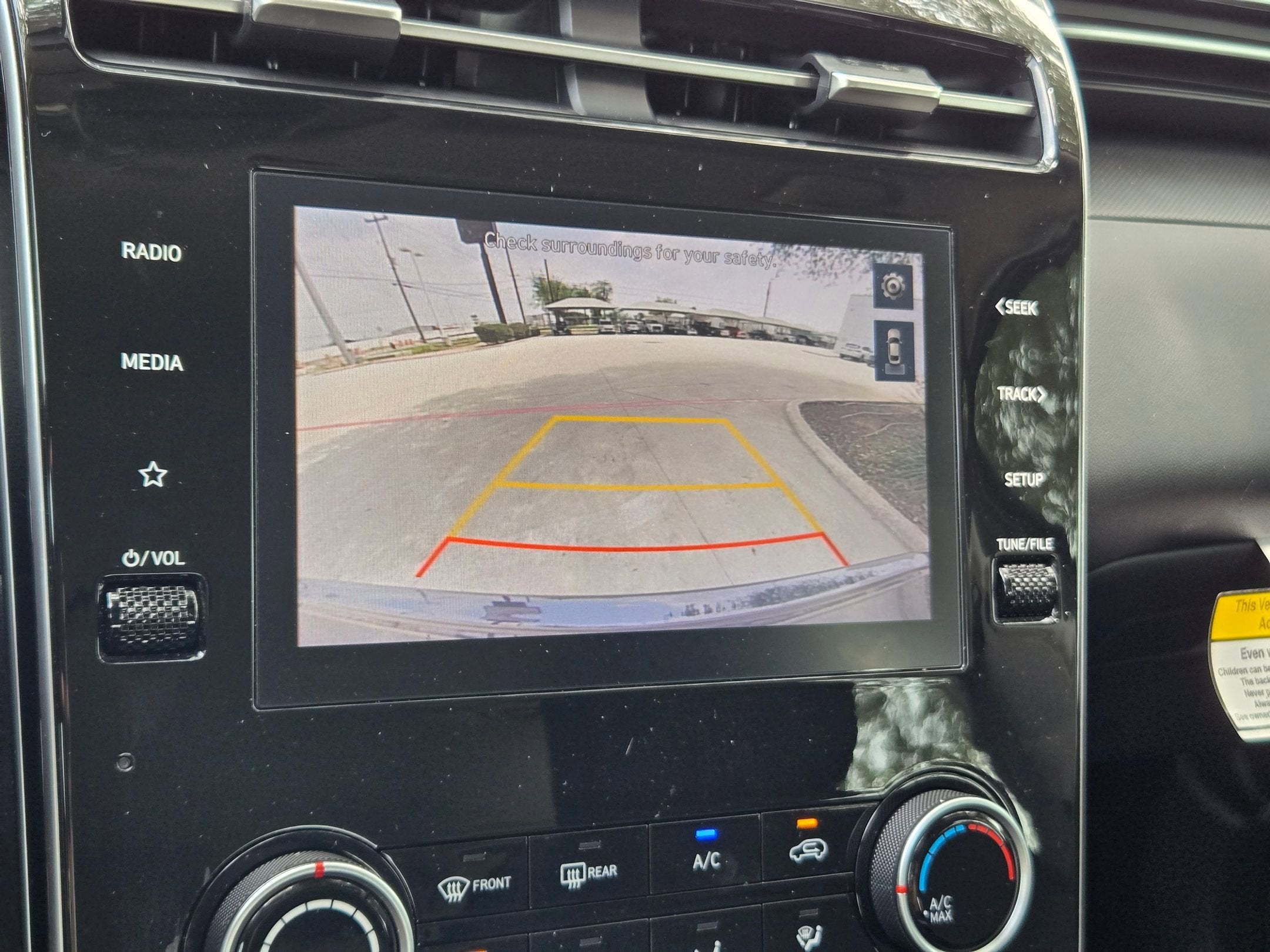 2023 Hyundai Tucson SE