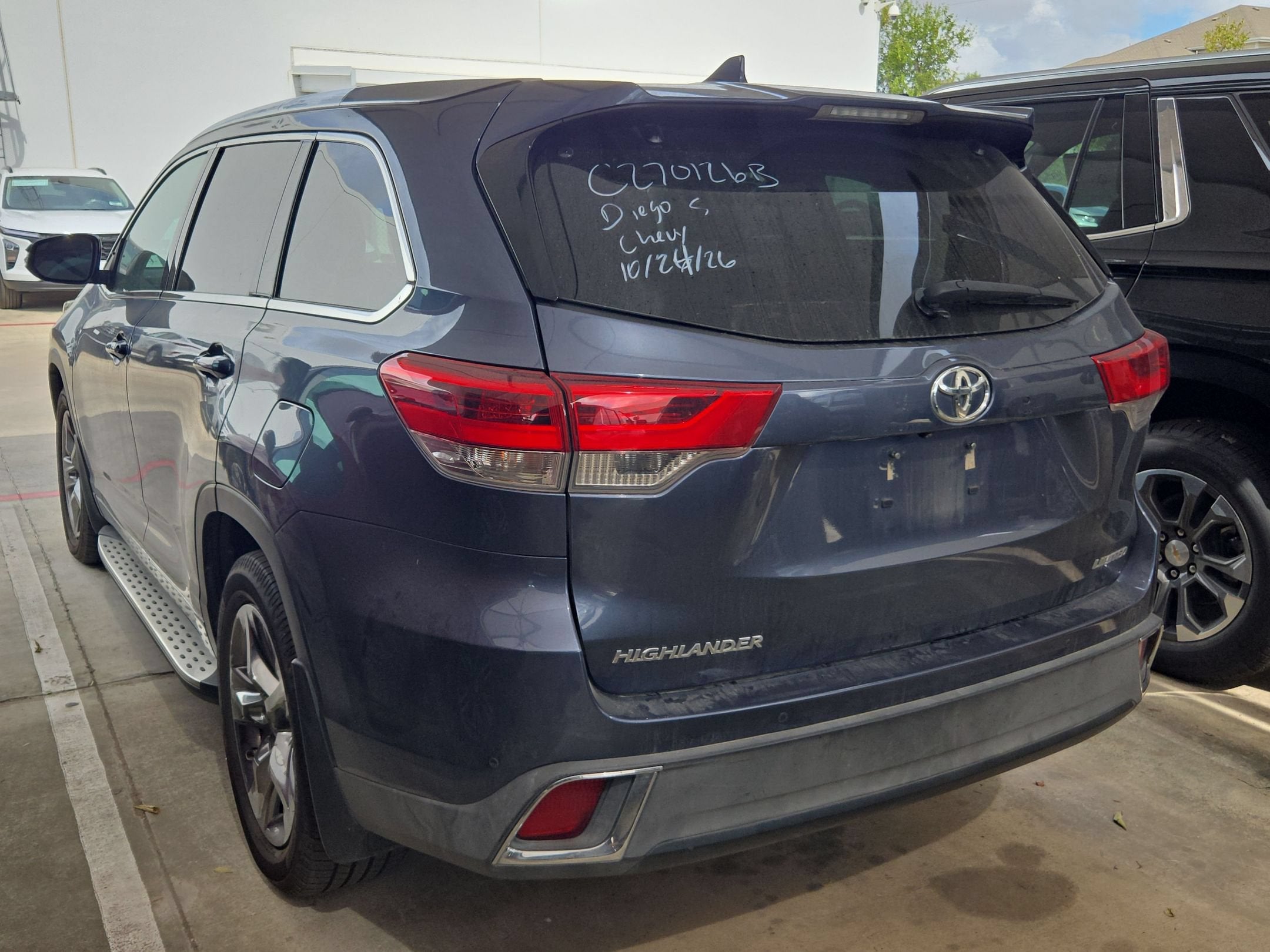 2019 Toyota Highlander Base
