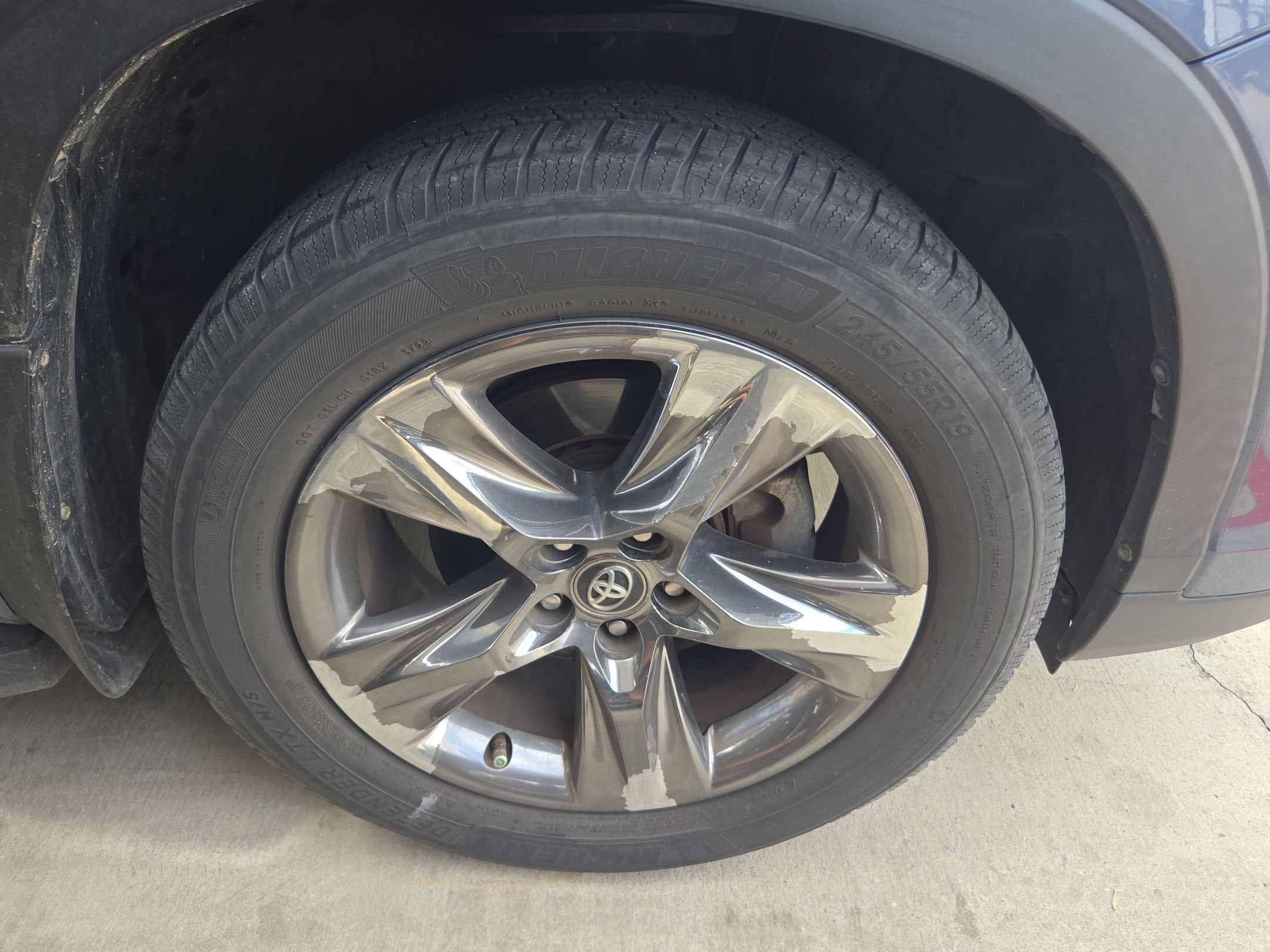 2019 Toyota Highlander Base